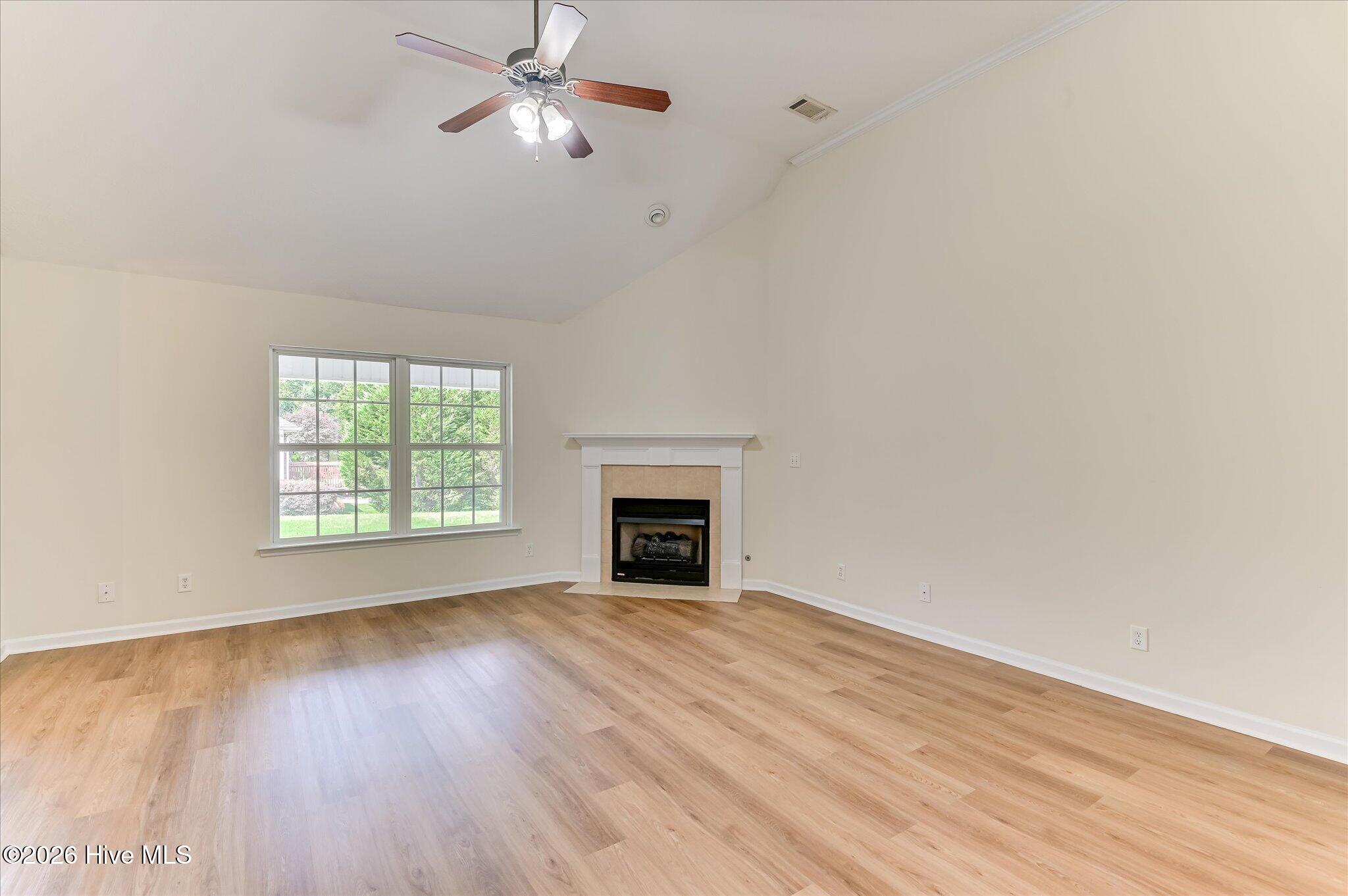 3227 Riverstone Drive Property Photo 8