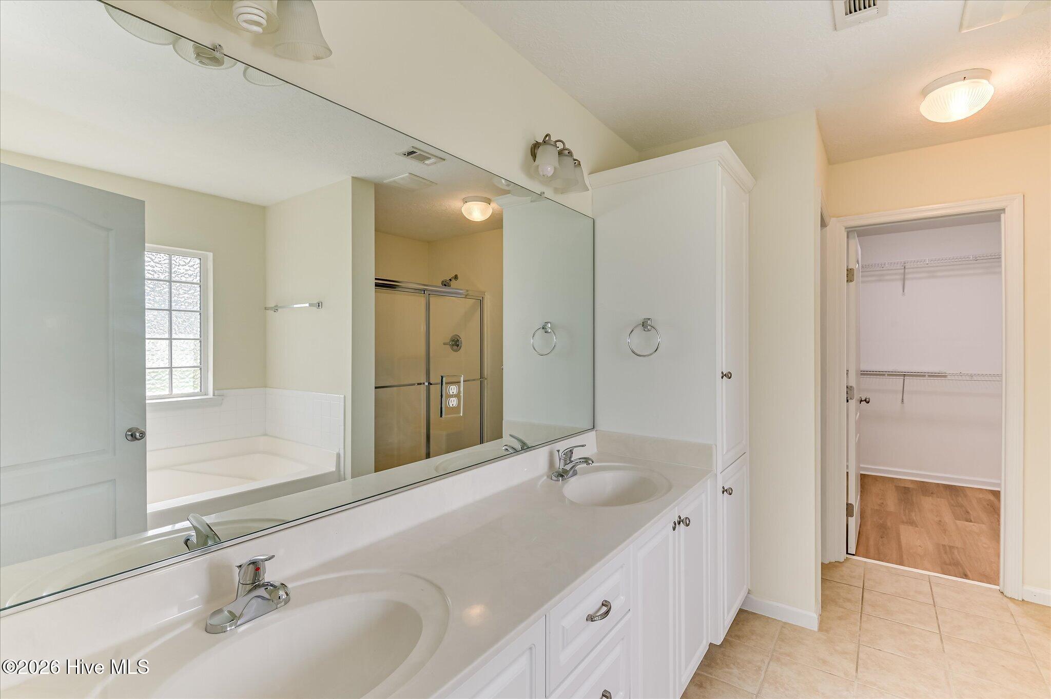 3227 Riverstone Drive Property Photo 23