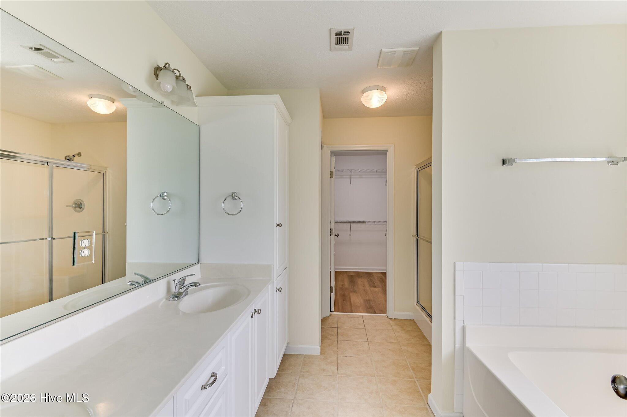 3227 Riverstone Drive Property Photo 24