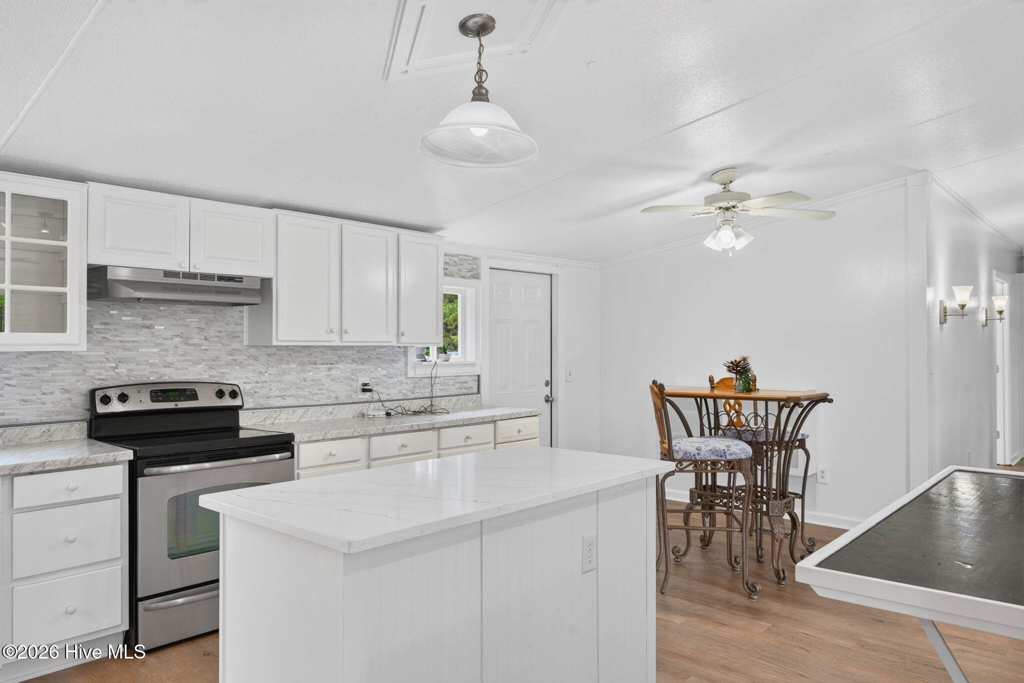 1199 Zack Street Se Property Photo 14