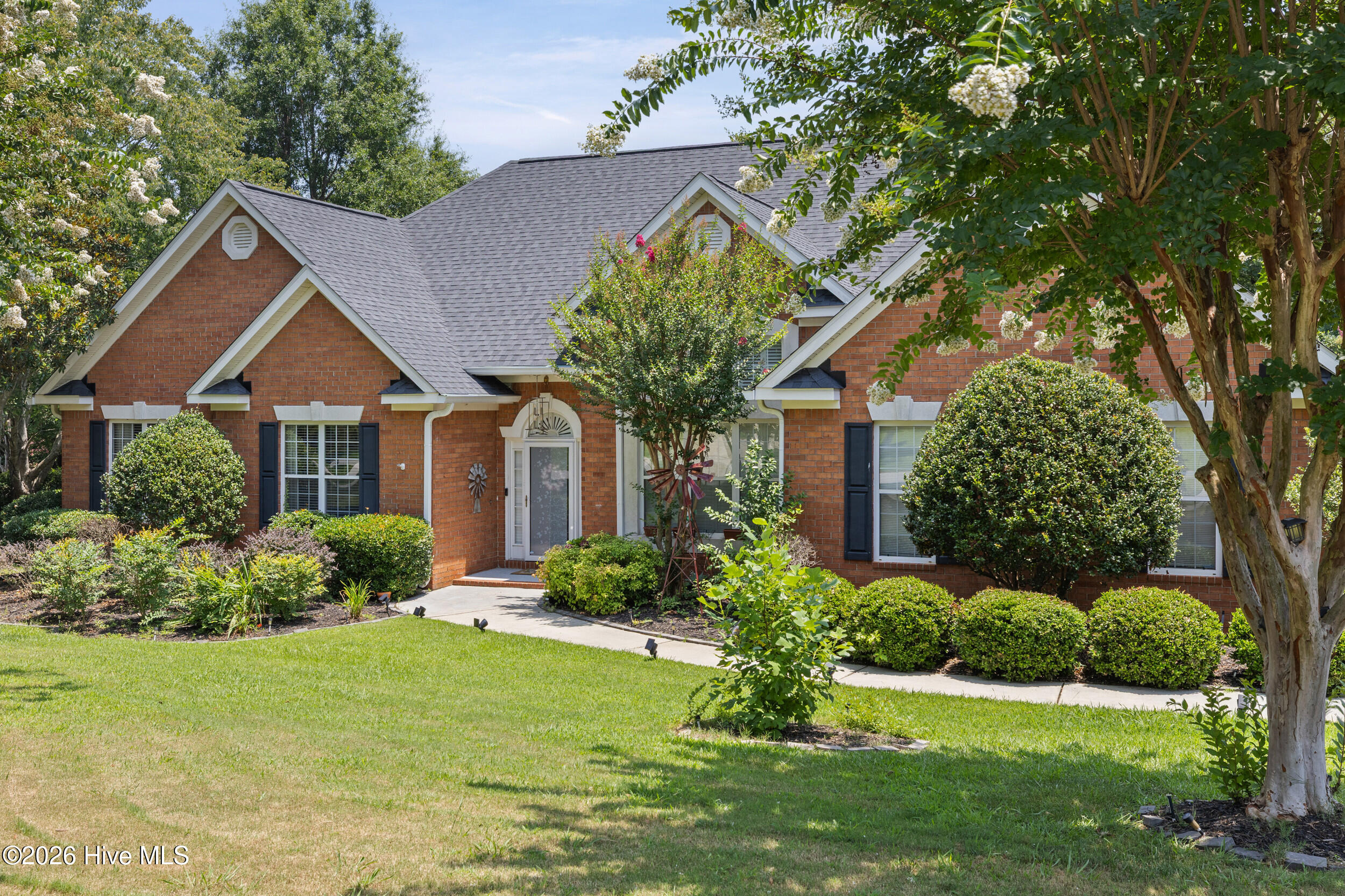 5104 Windmill Place Property Photo 1