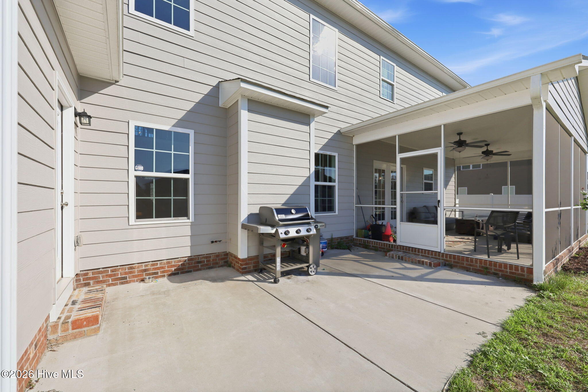2950 Cragburn Place Property Photo 12