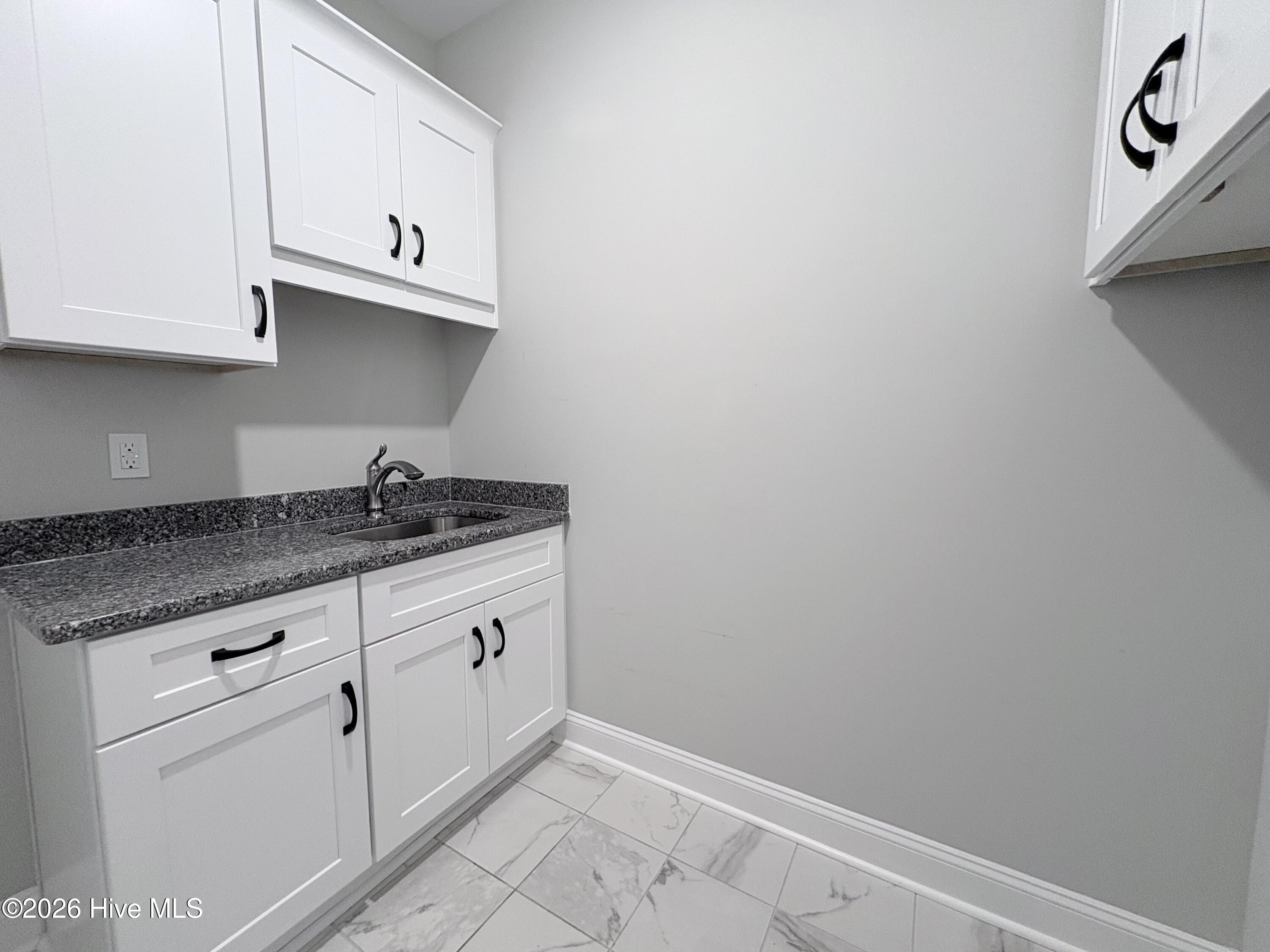 2950 Cragburn Place Property Photo 34