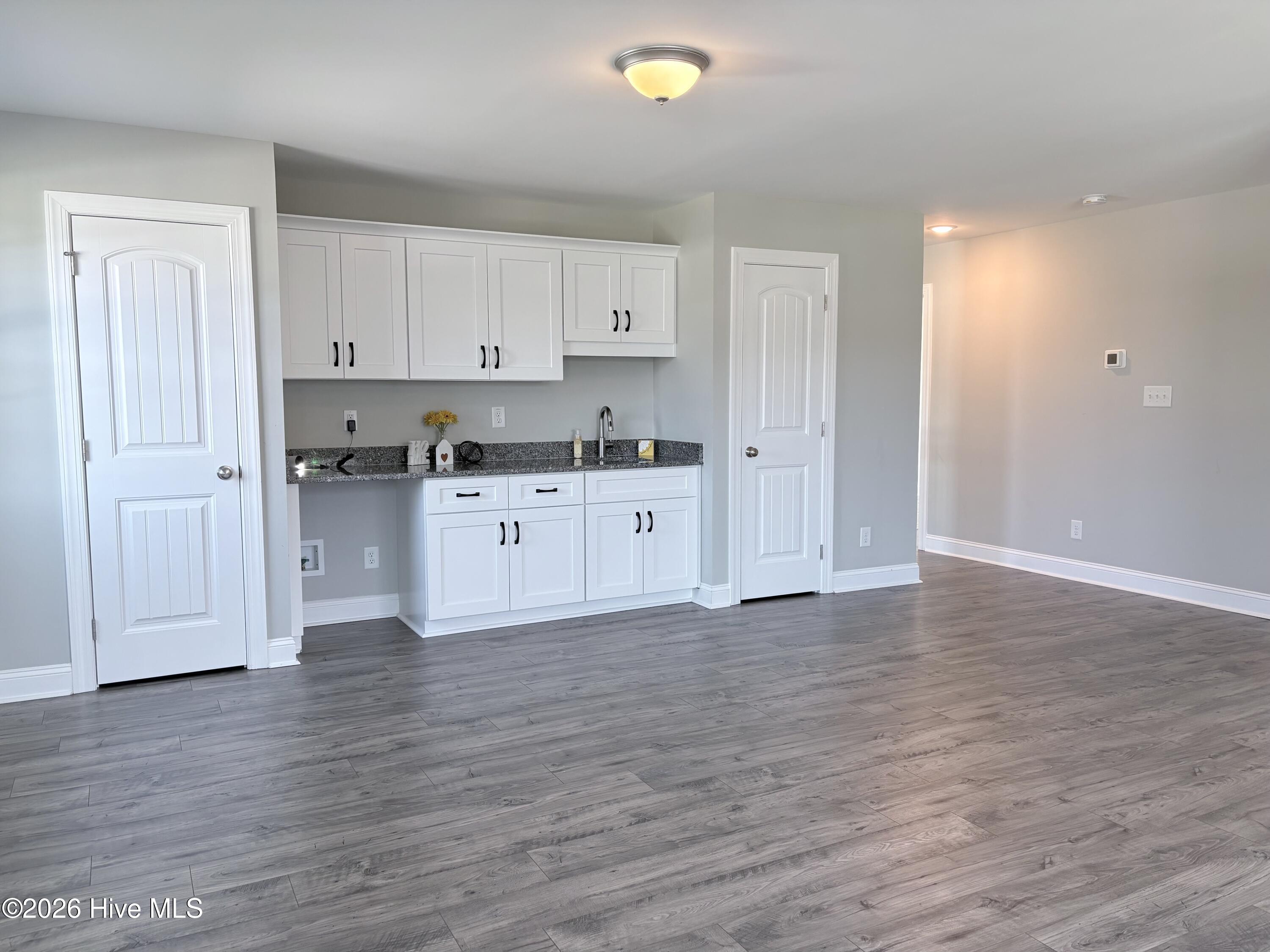 2950 Cragburn Place Property Photo 47
