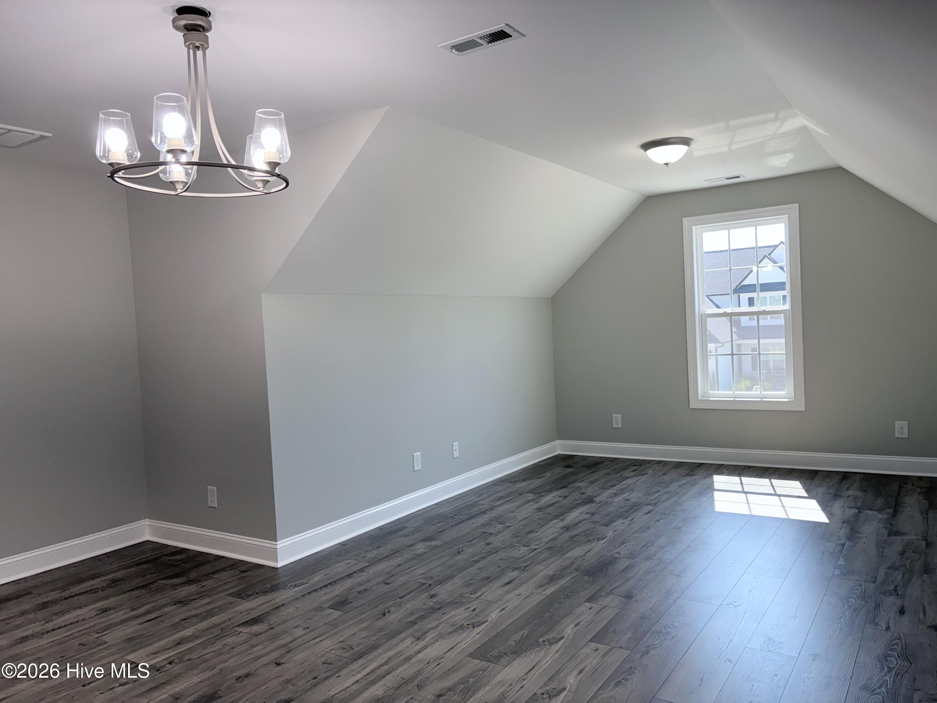 2950 Cragburn Place Property Photo 49