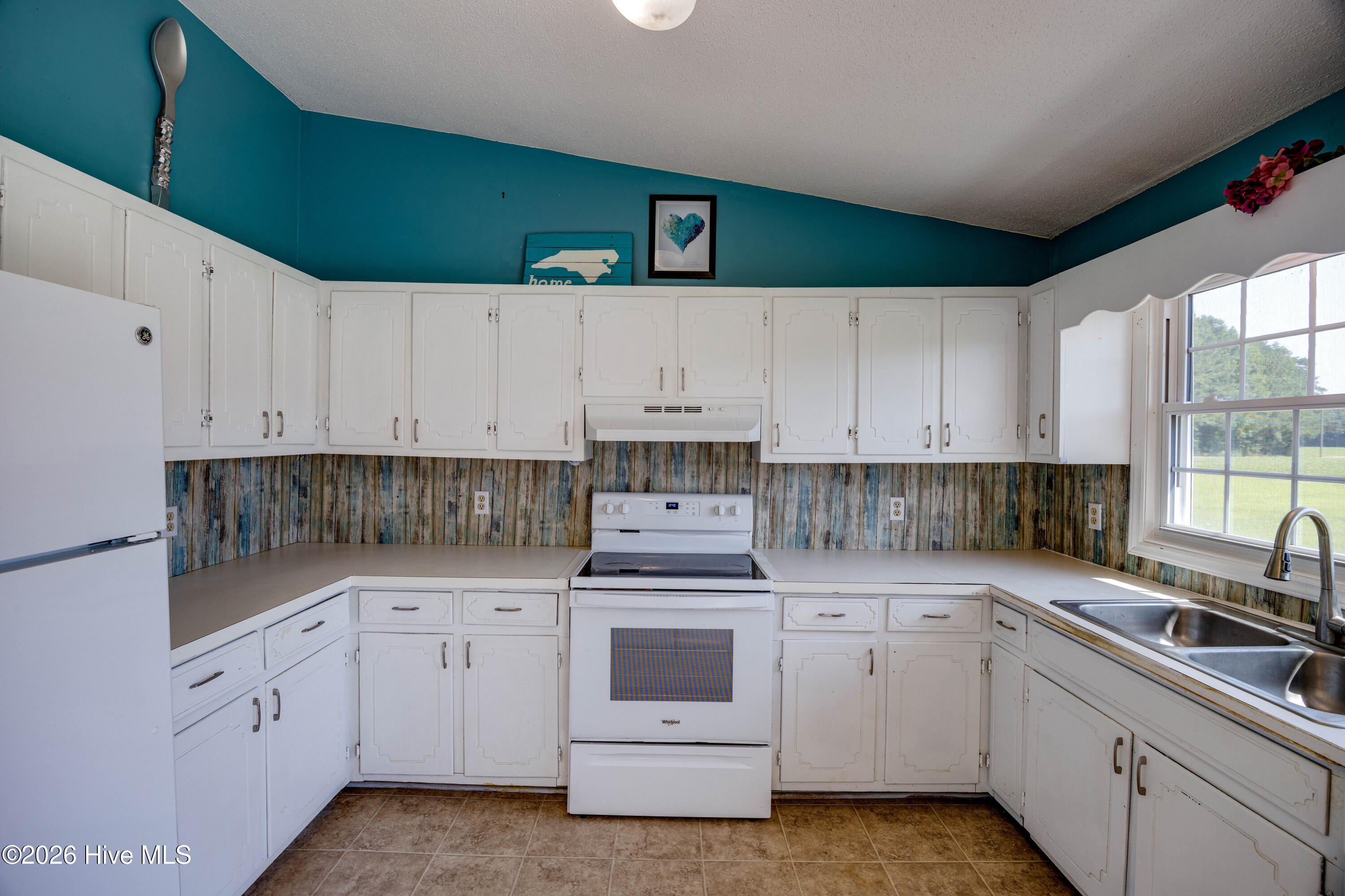 682 Cherry Road Property Photo 12