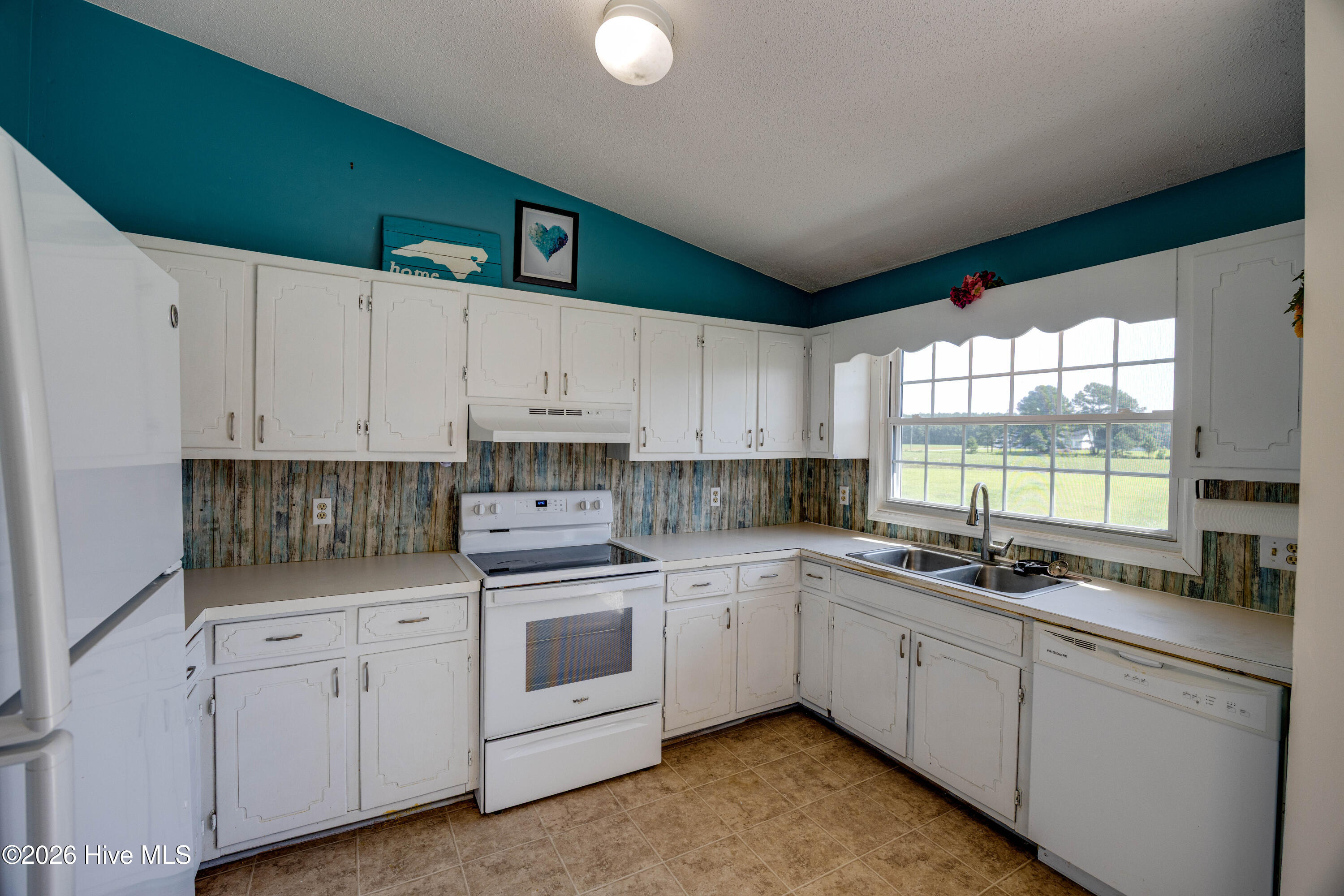 682 Cherry Road Property Photo 13