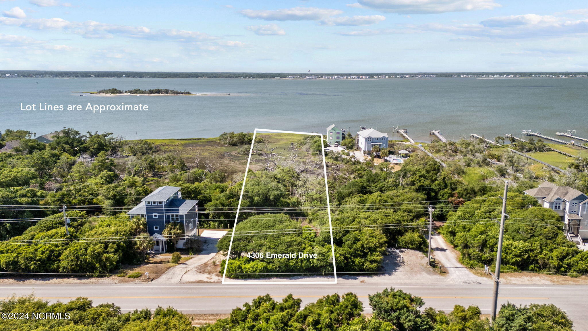 4306 Emerald Drive Property Photo 1