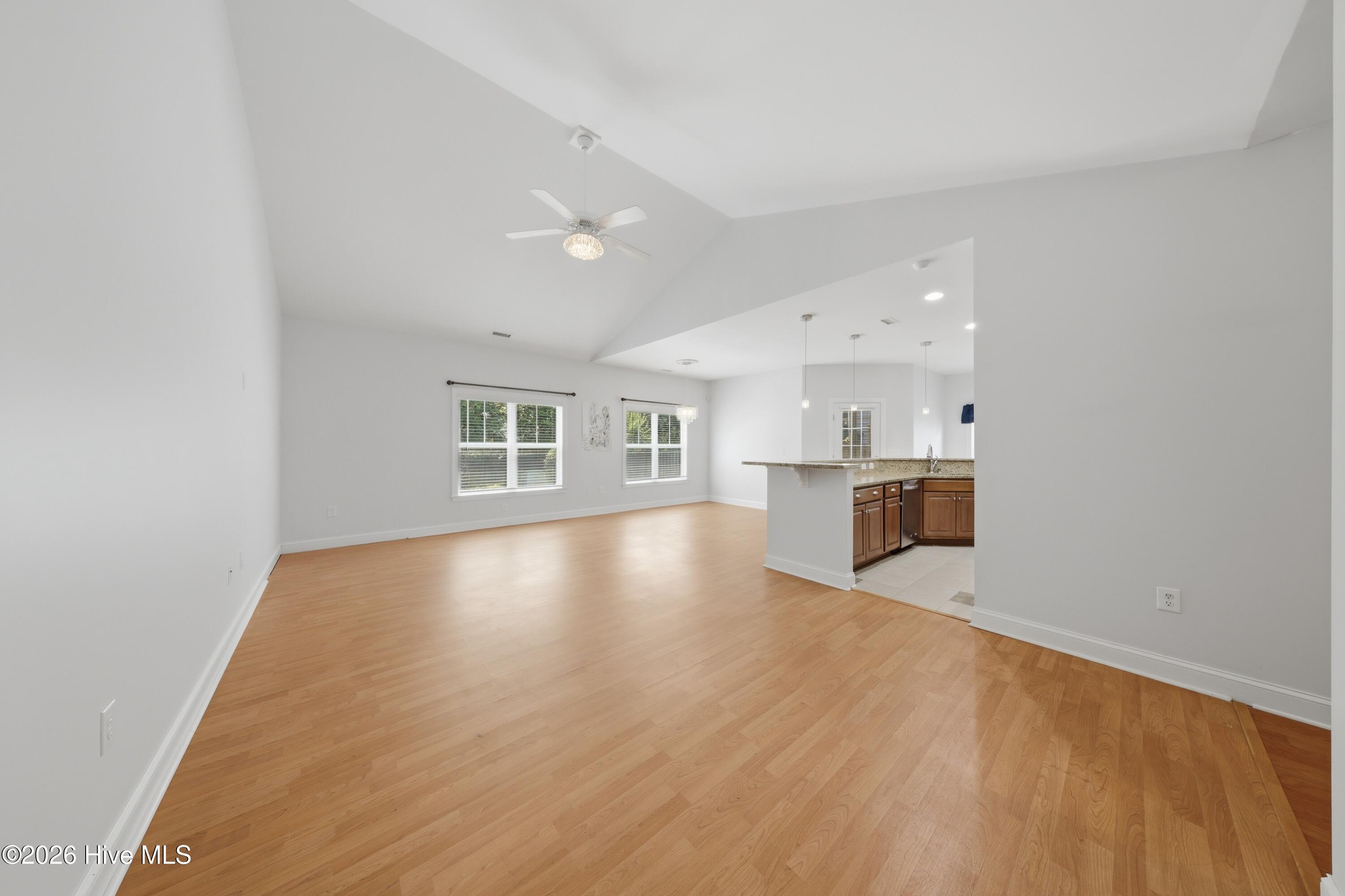 8775 Lanvale Oaks Drive Ne Property Photo 14