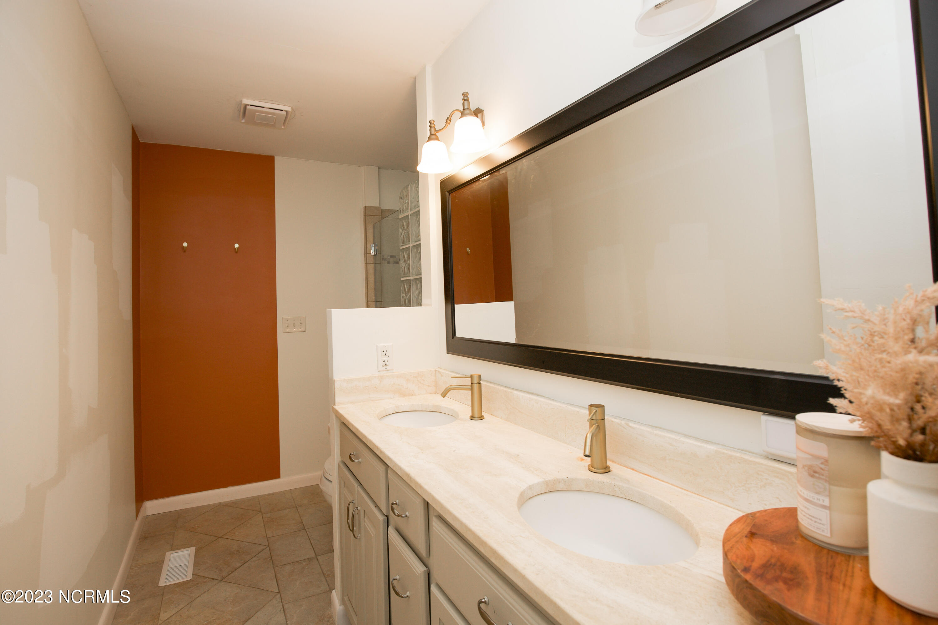 1000 Robinwood Road Property Photo 41