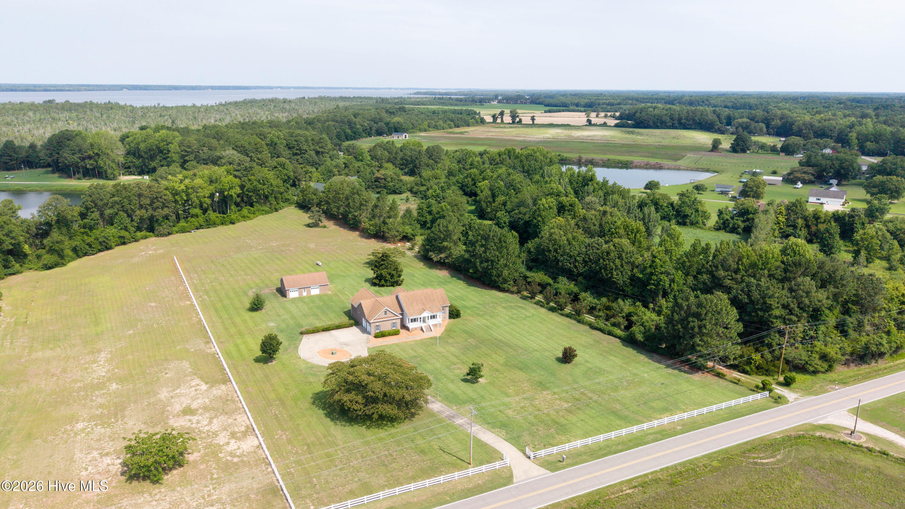 115 Tip Toe Road Property Photo 1