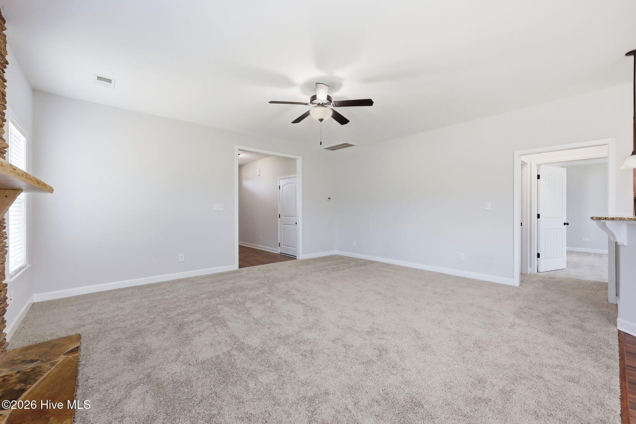 102 E Lake Drive Property Photo 11