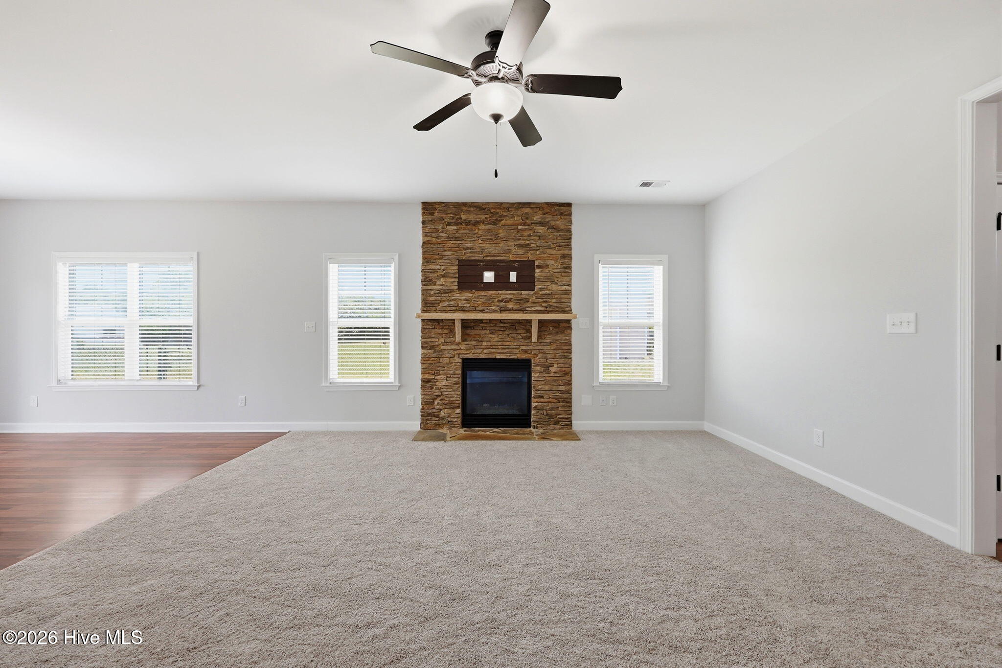 102 E Lake Drive Property Photo 12