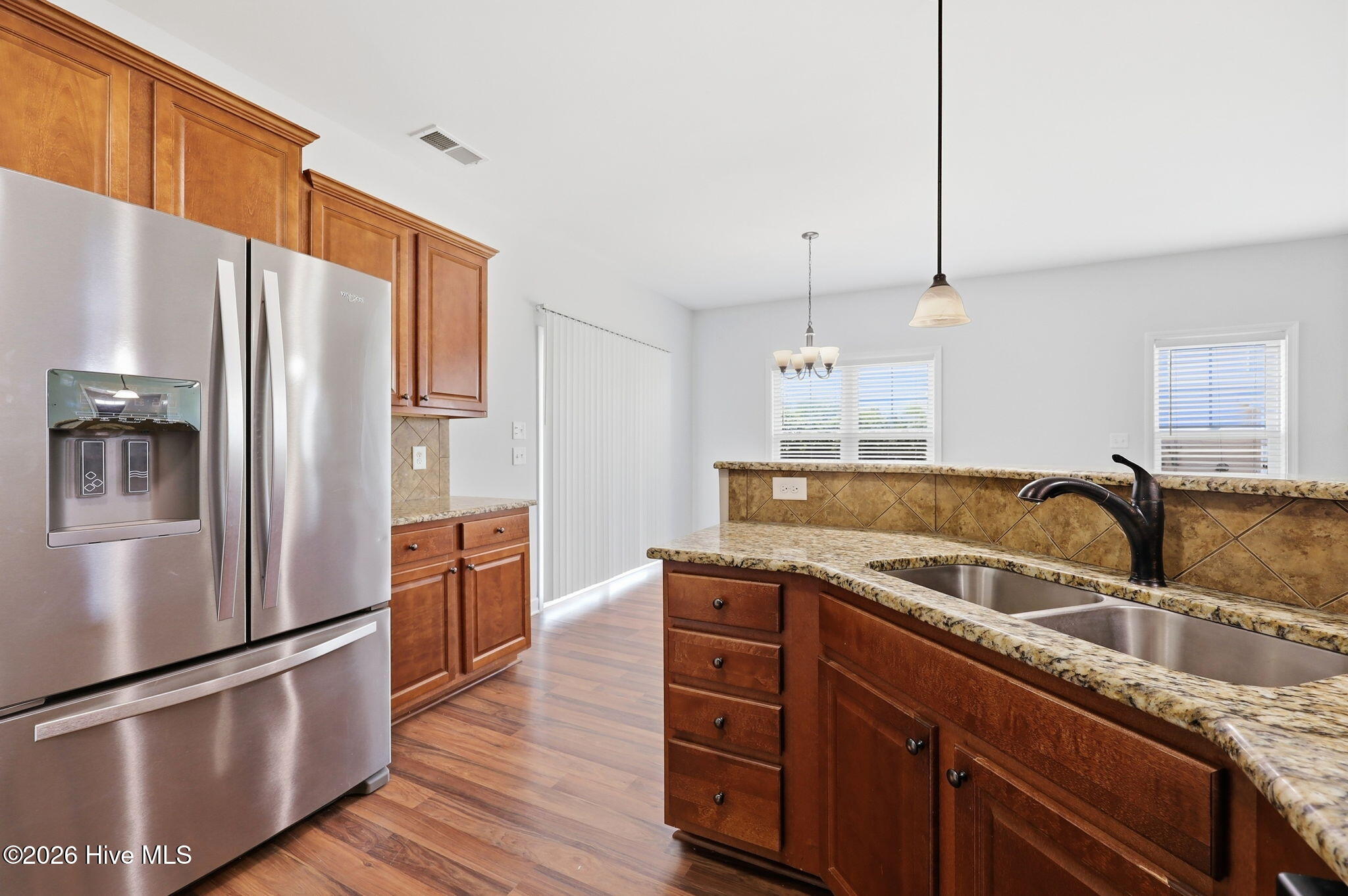 102 E Lake Drive Property Photo 14