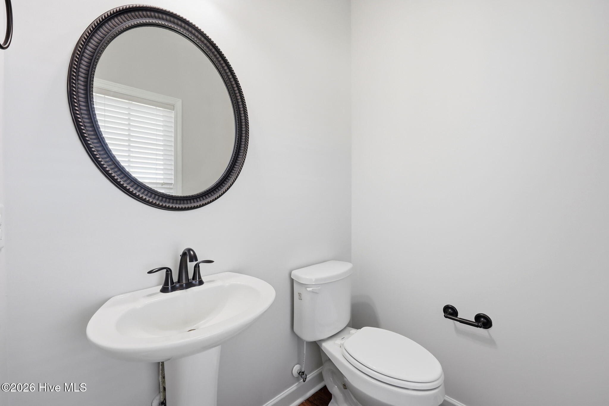 102 E Lake Drive Property Photo 22