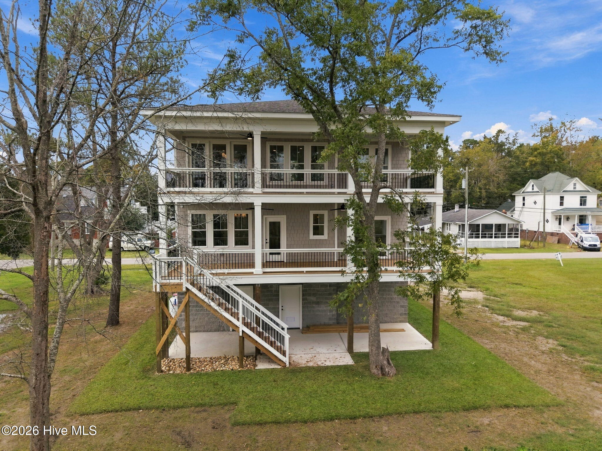 328 Tooley Street Property Photo 11