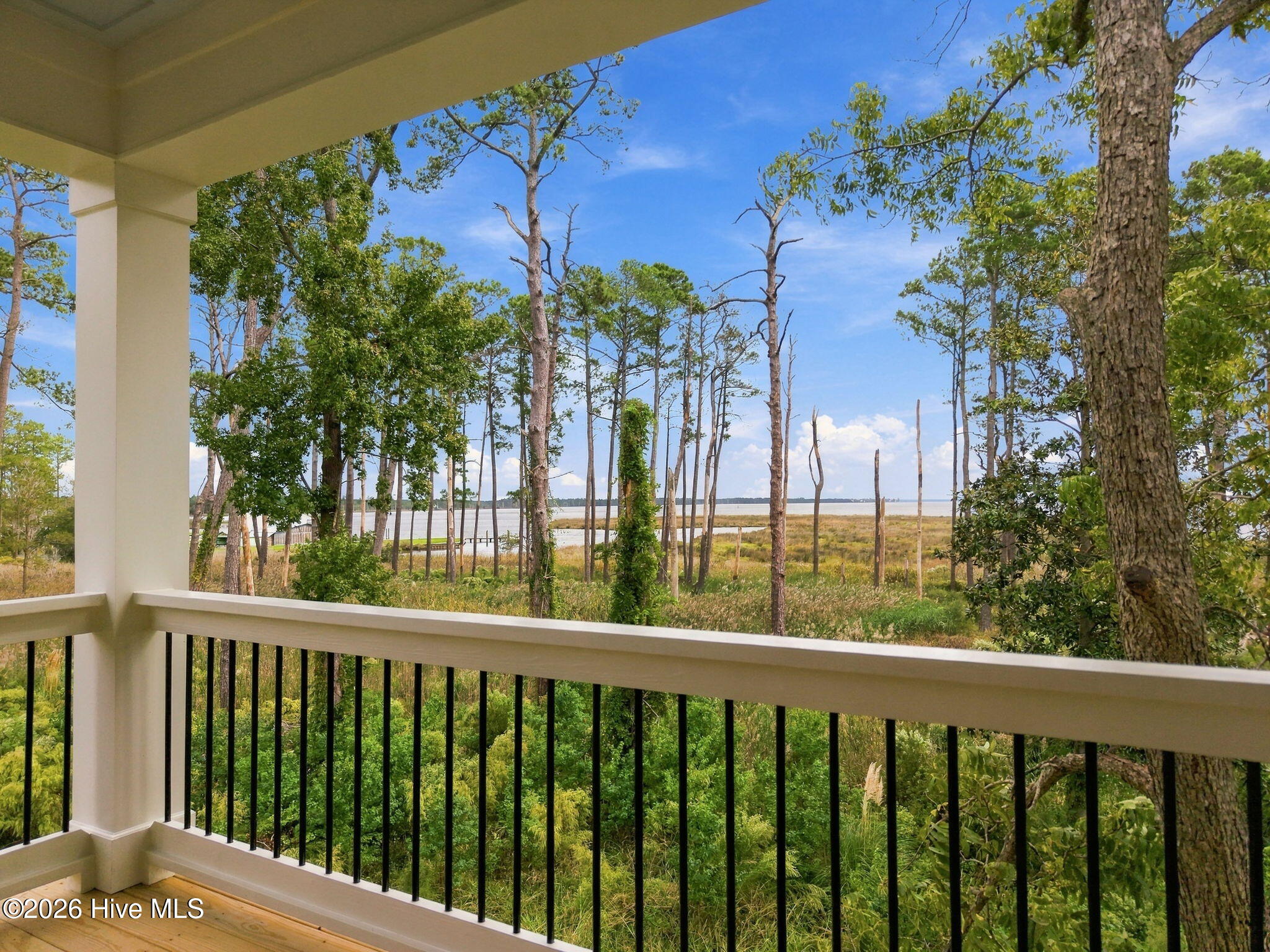 328 Tooley Street Property Photo 12