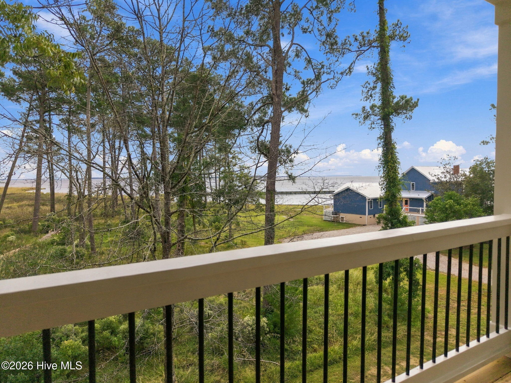 328 Tooley Street Property Photo 13