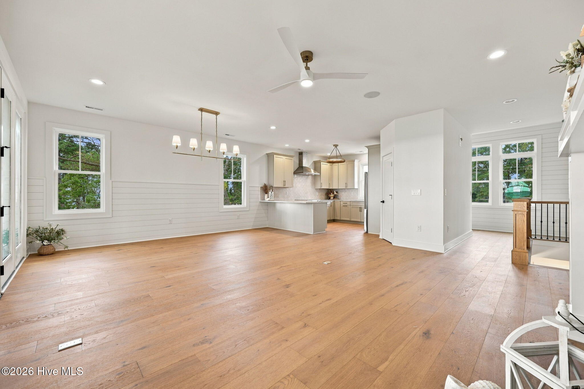 328 Tooley Street Property Photo 18