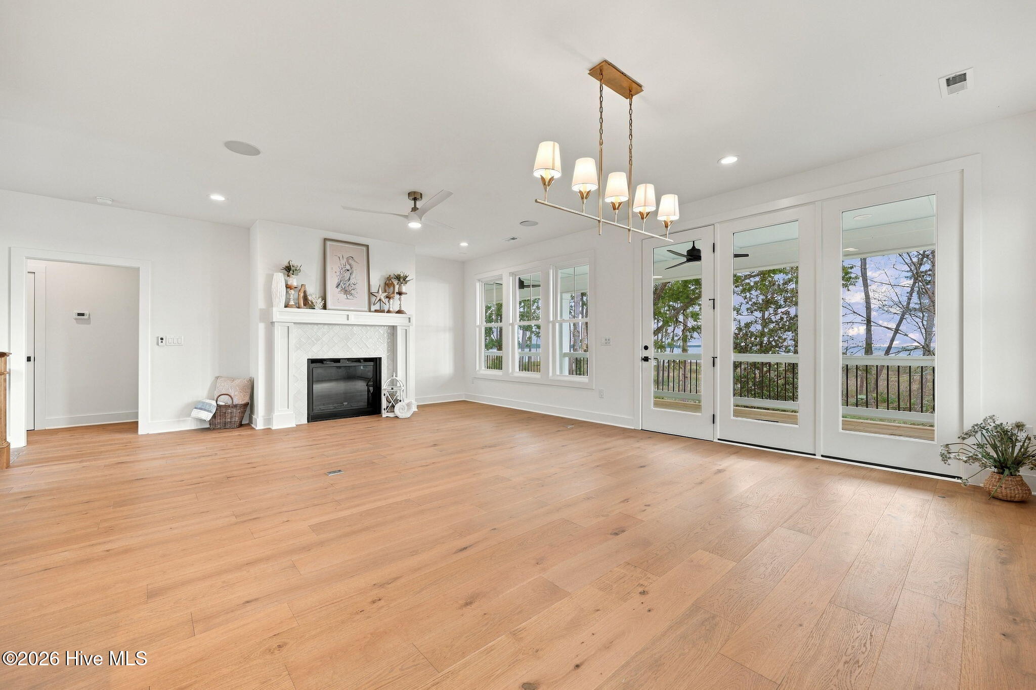 328 Tooley Street Property Photo 19