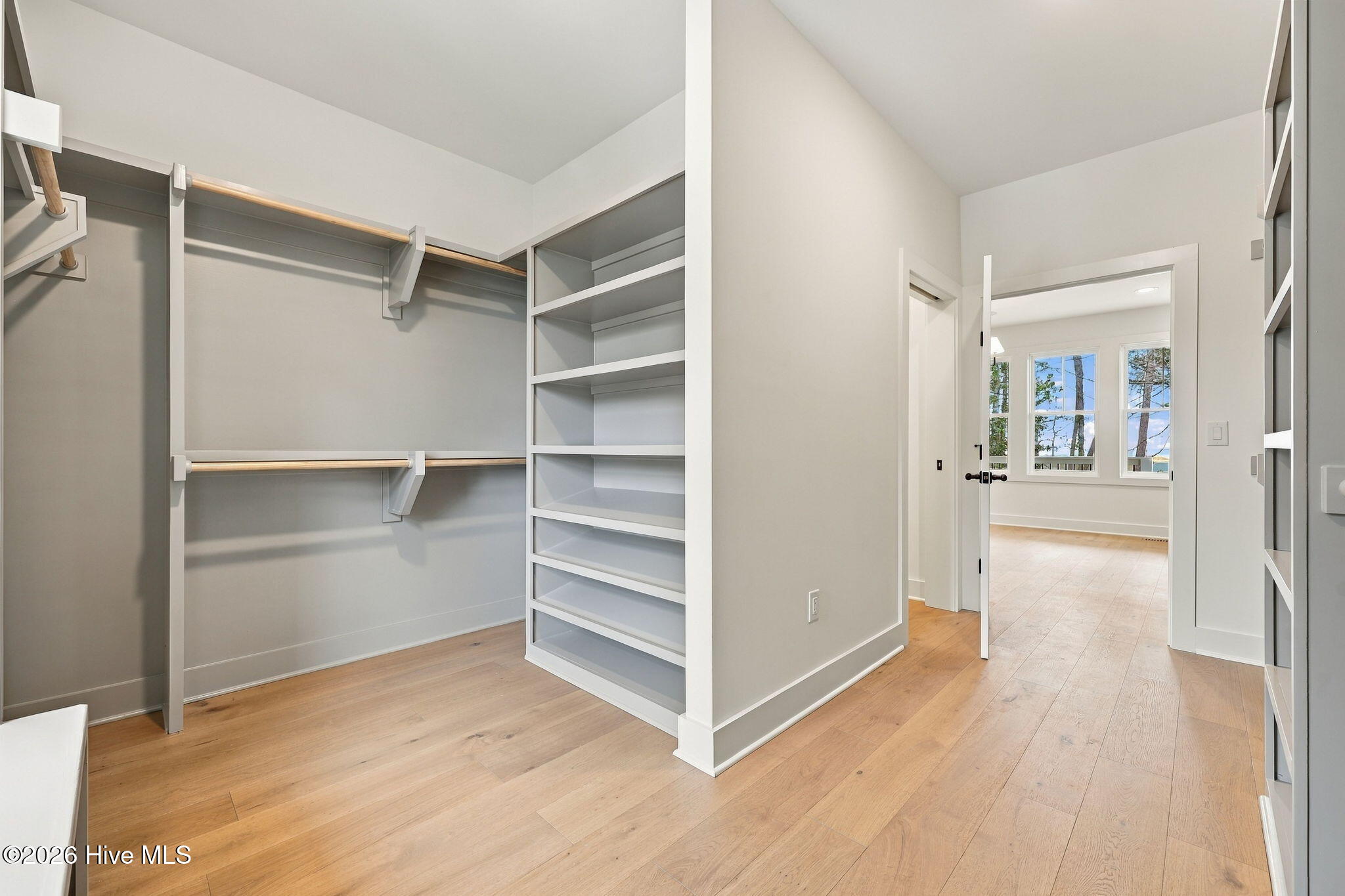 328 Tooley Street Property Photo 35