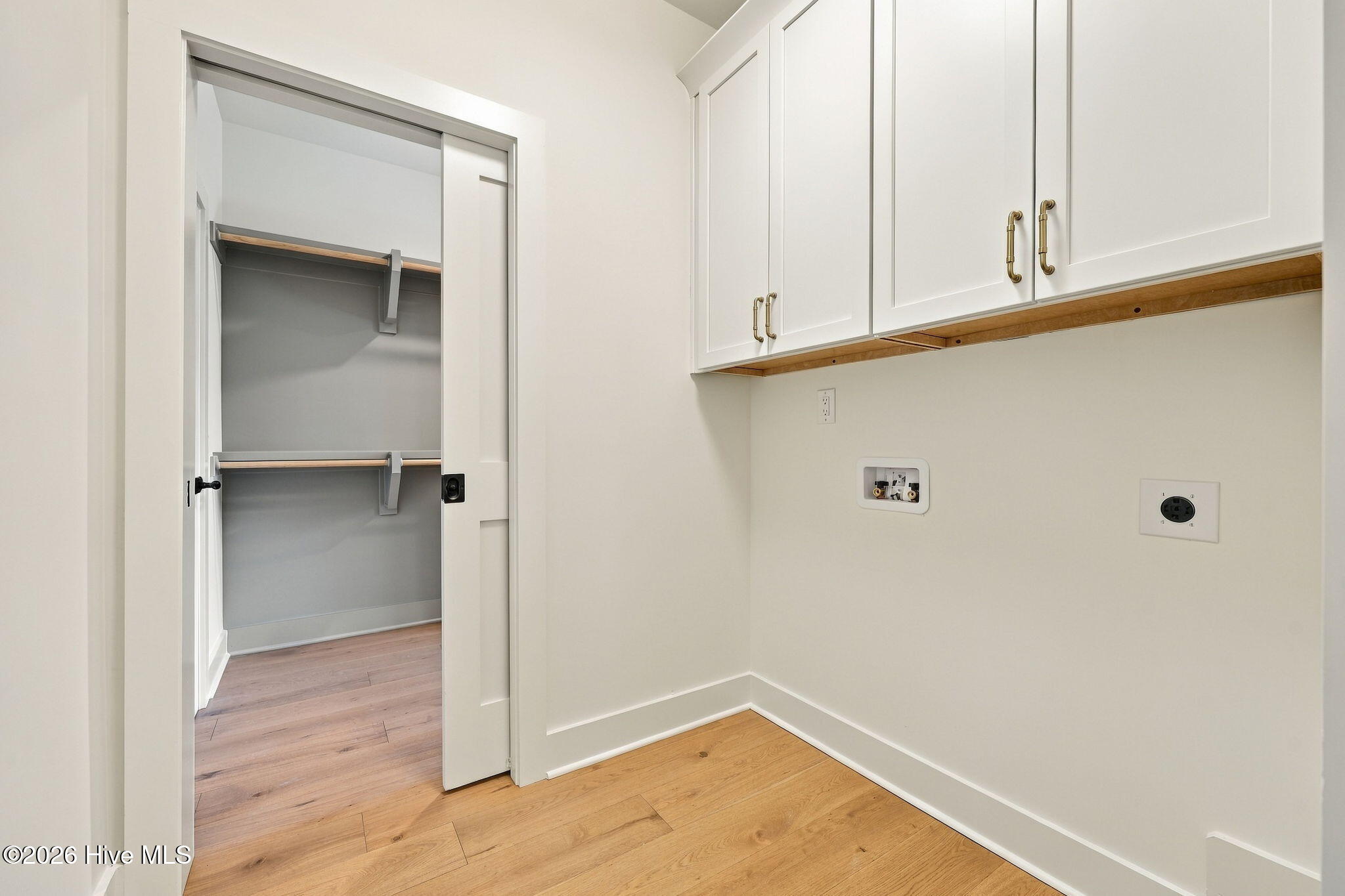 328 Tooley Street Property Photo 39