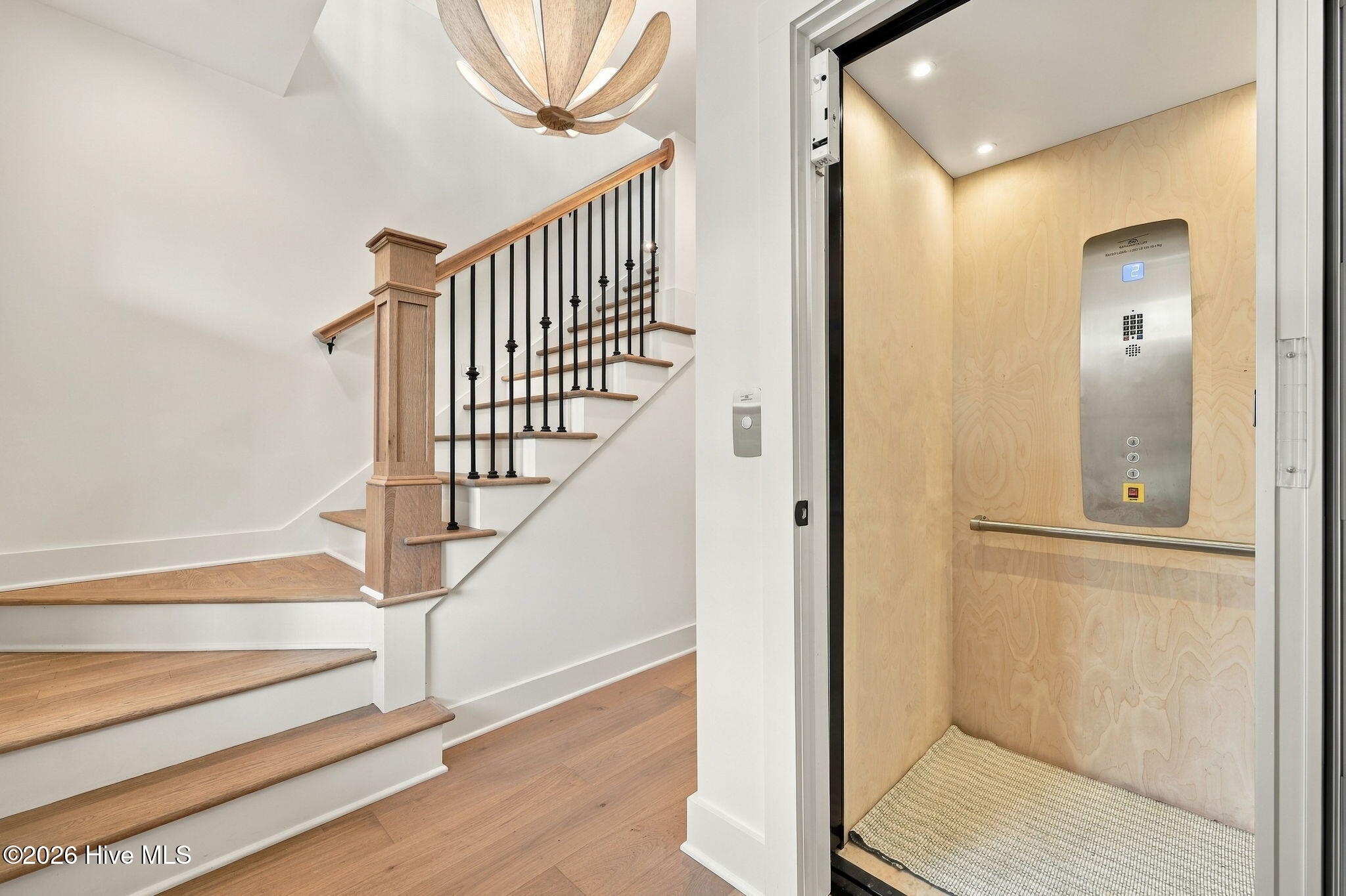 328 Tooley Street Property Photo 52
