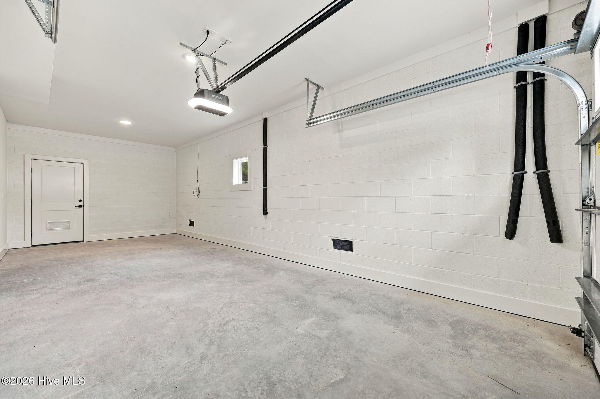 328 Tooley Street Property Photo 55