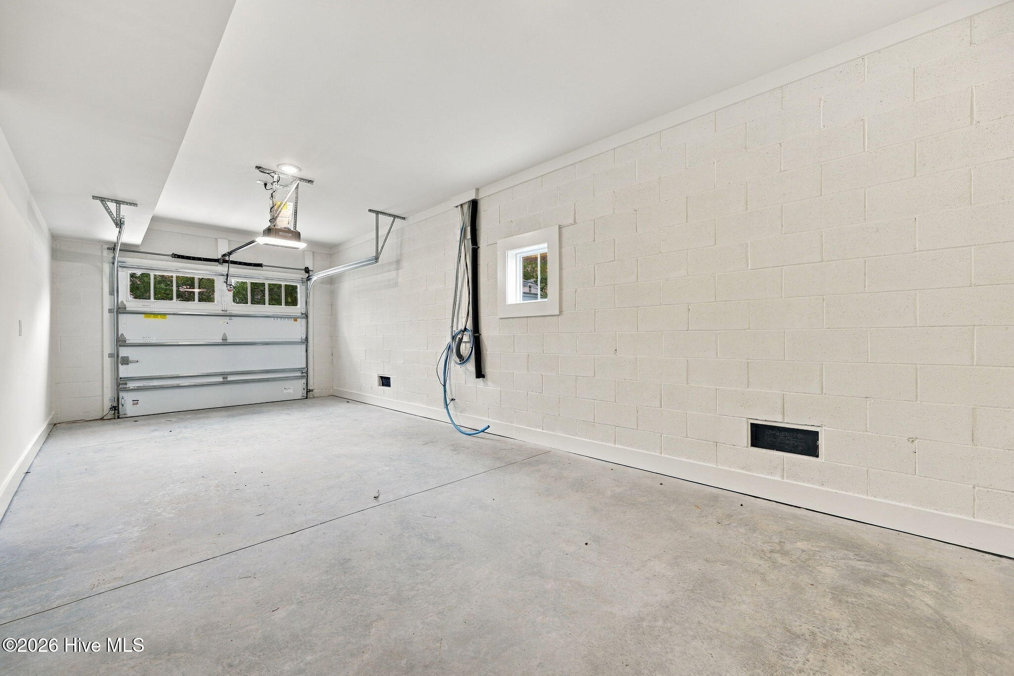 328 Tooley Street Property Photo 56