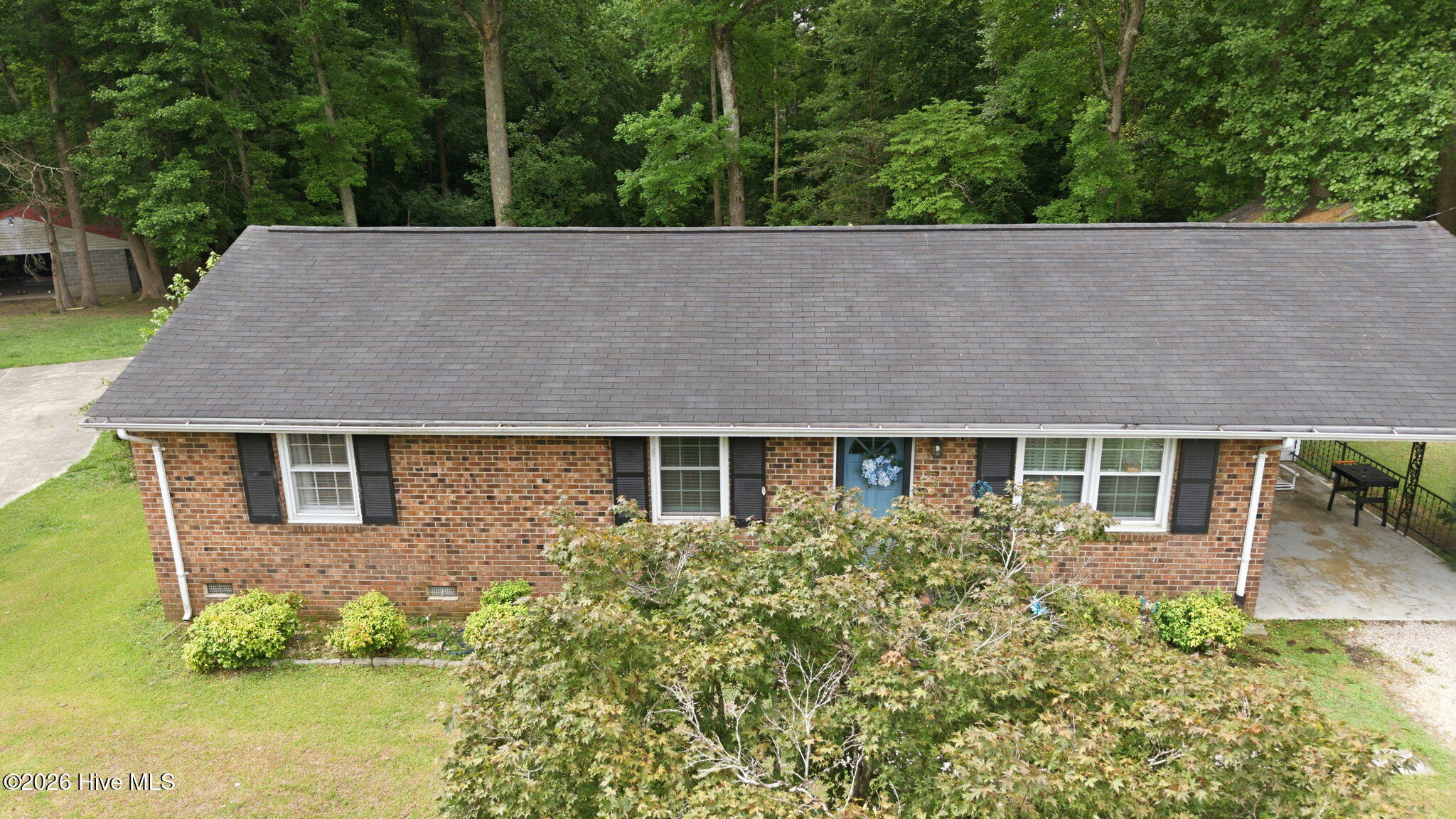 1711 Ambleside Drive Property Photo 1