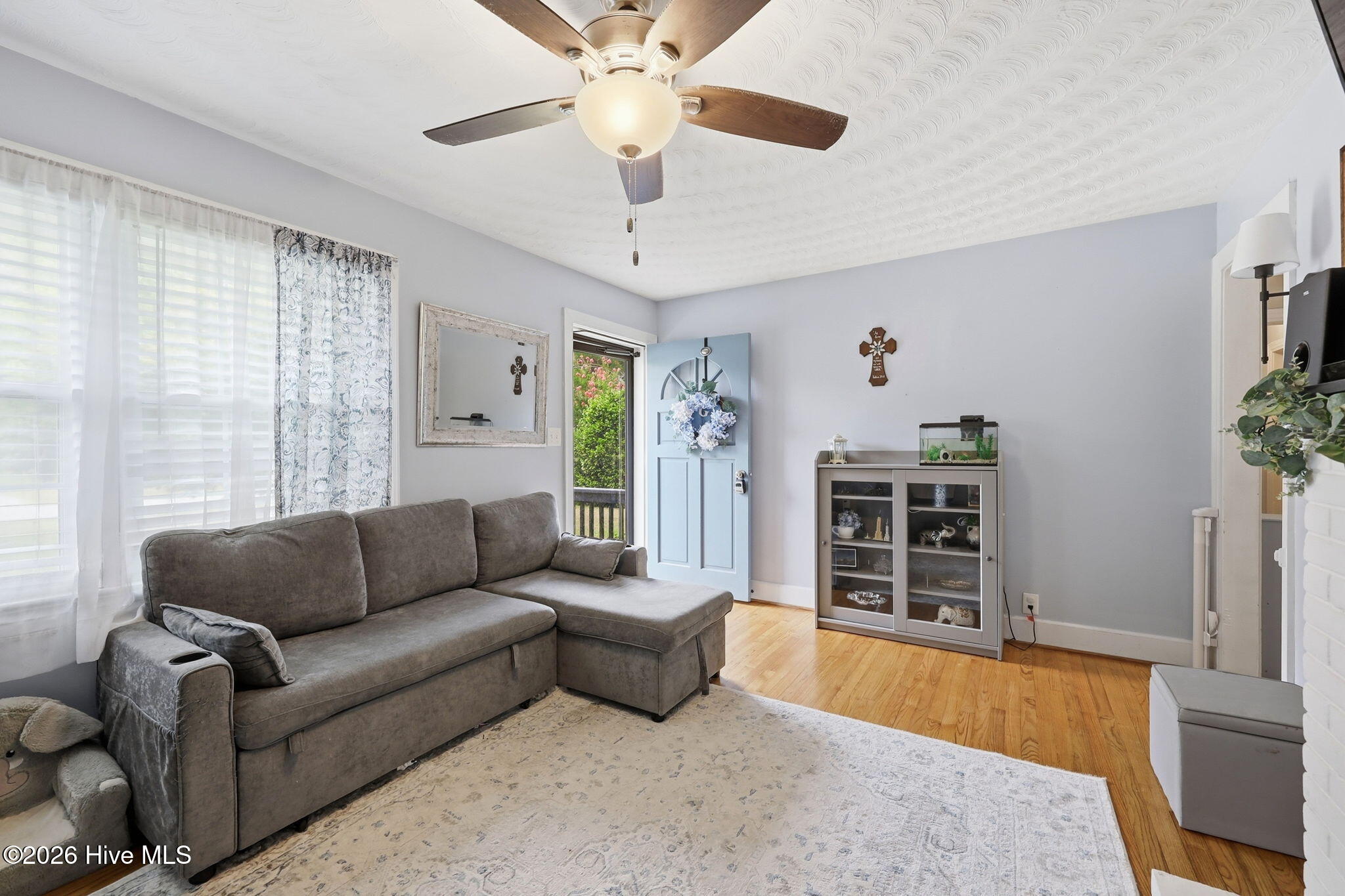 1711 Ambleside Drive Property Photo 4
