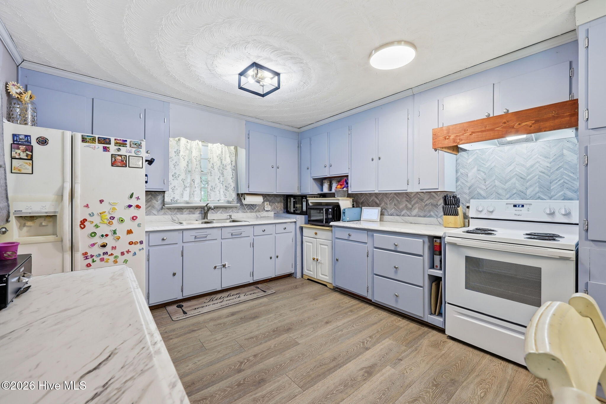 1711 Ambleside Drive Property Photo 9