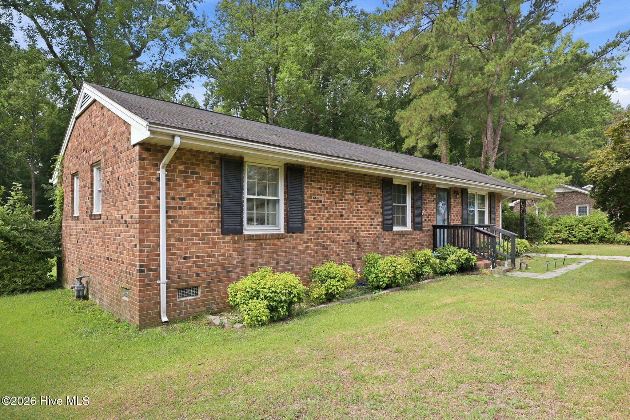 1711 Ambleside Drive Property Photo 33