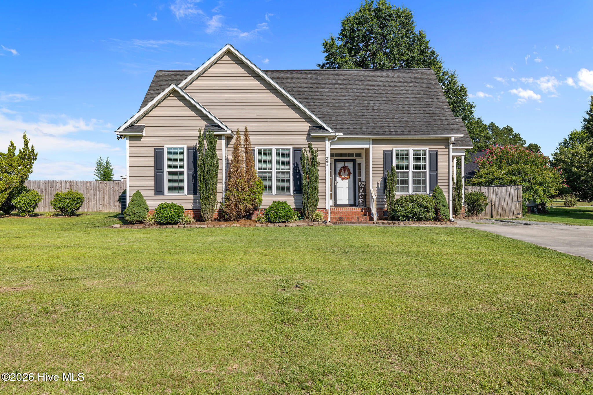 204 Planters Ridge Drive Property Photo 1