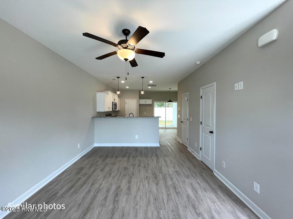 721 Cross Bridge Way Property Photo 2