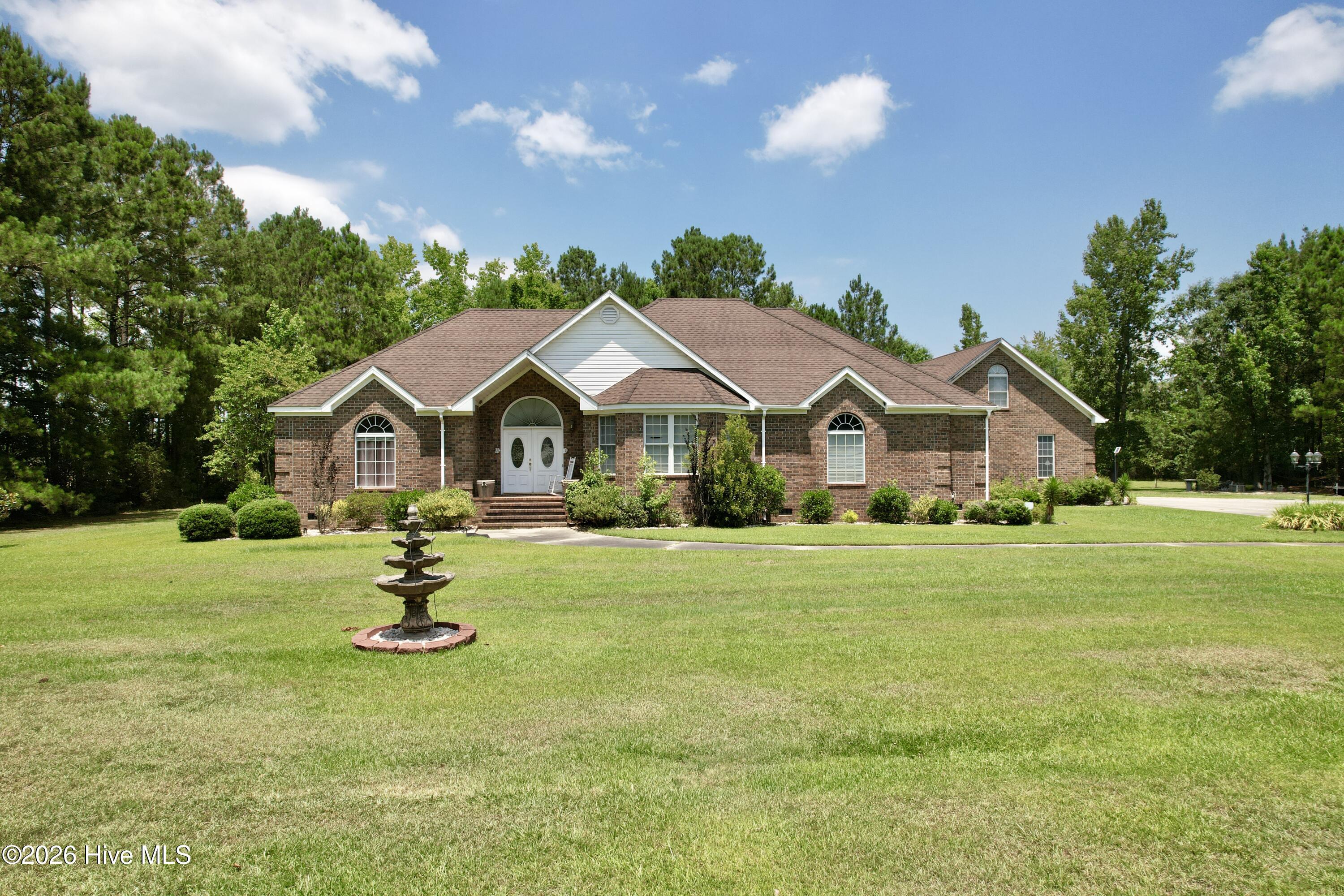 20470 Seven Creeks Highway Property Photo 1