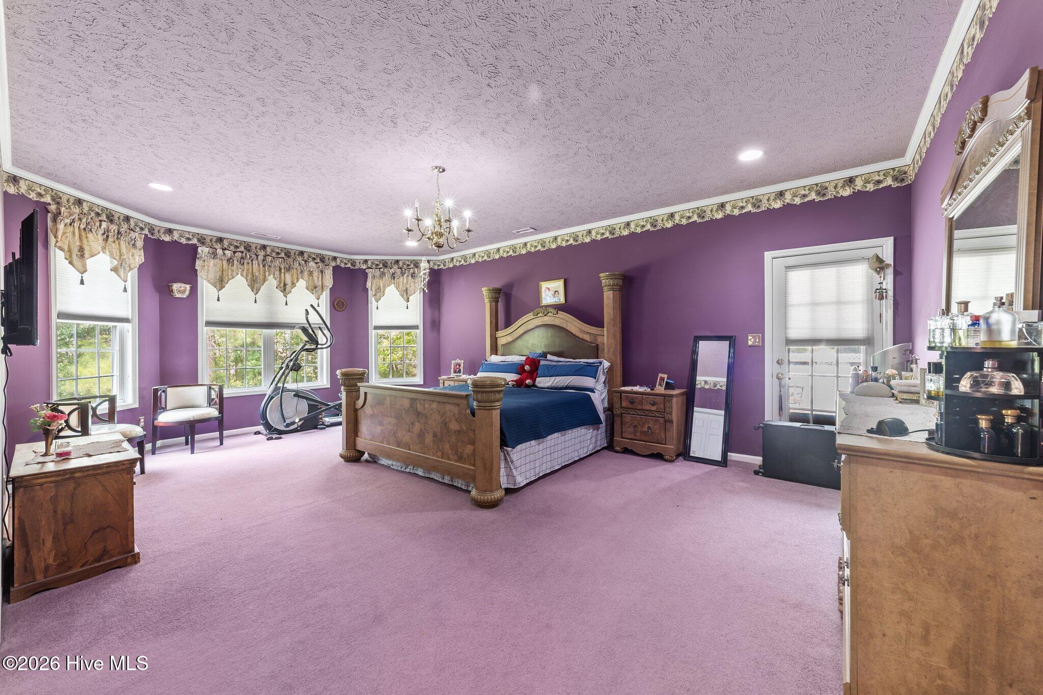 20470 Seven Creeks Highway Property Photo 10