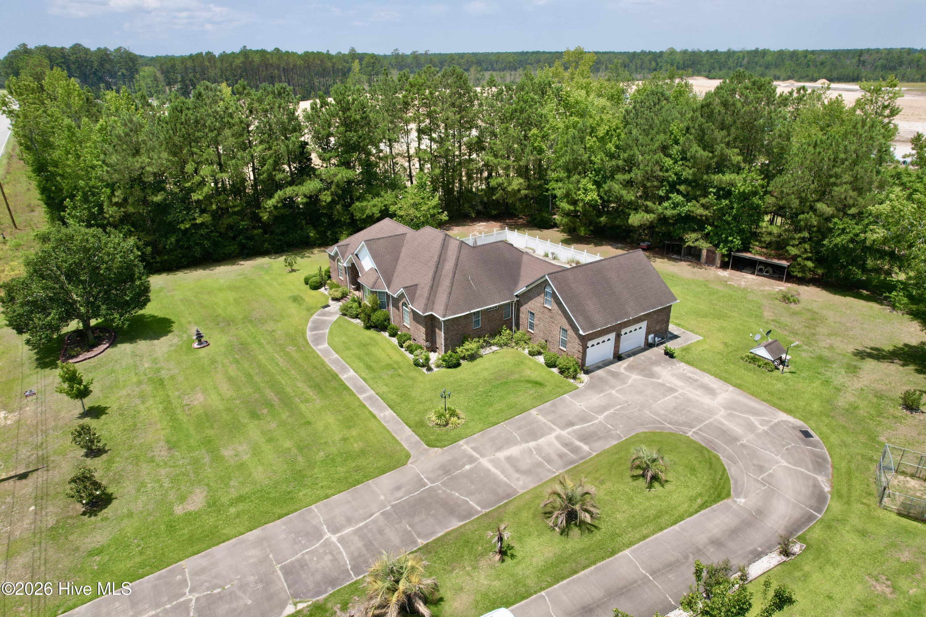 20470 Seven Creeks Highway Property Photo 48