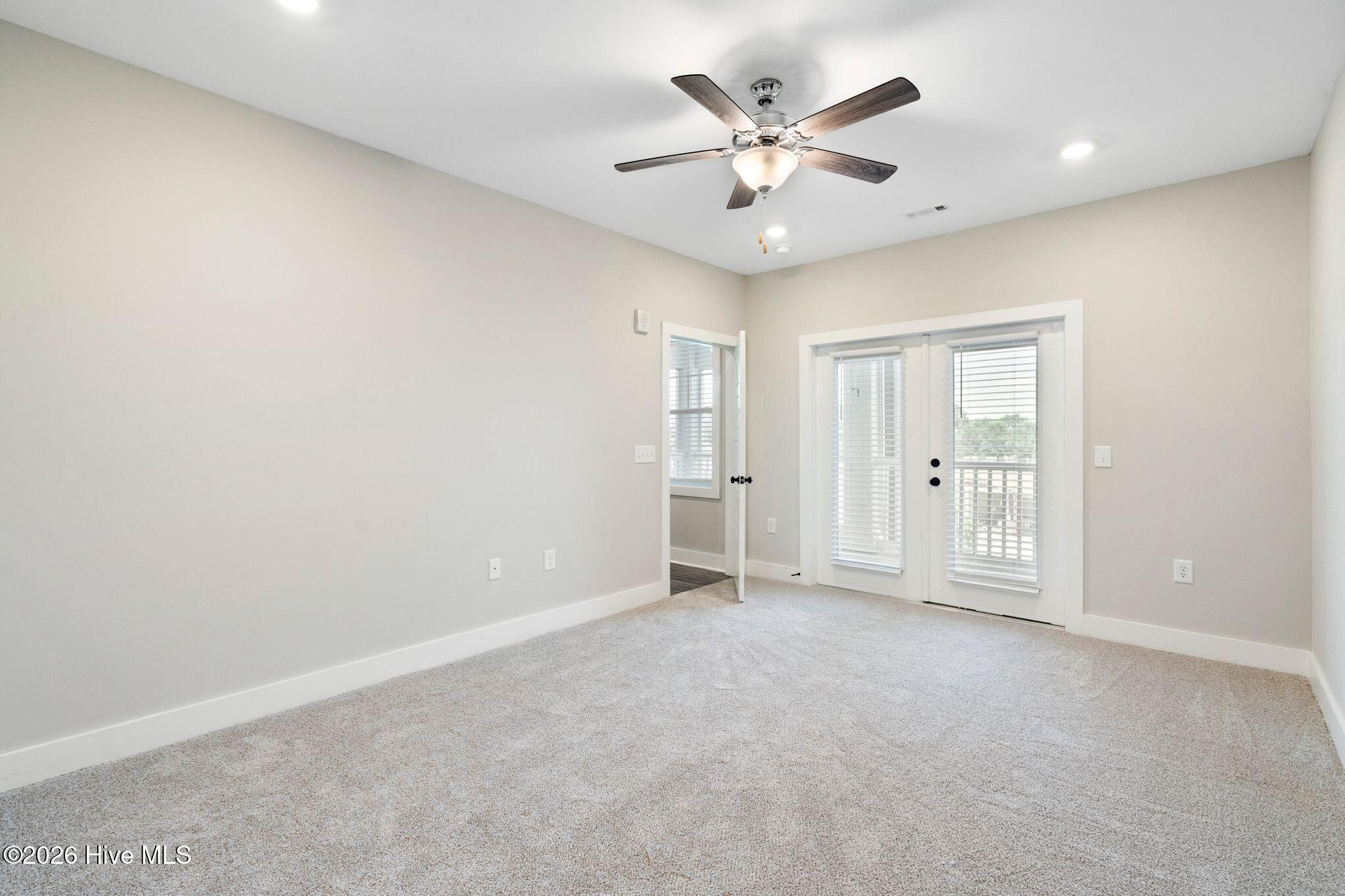 395 S Crow Creek Drive 1624 Property Photo 17