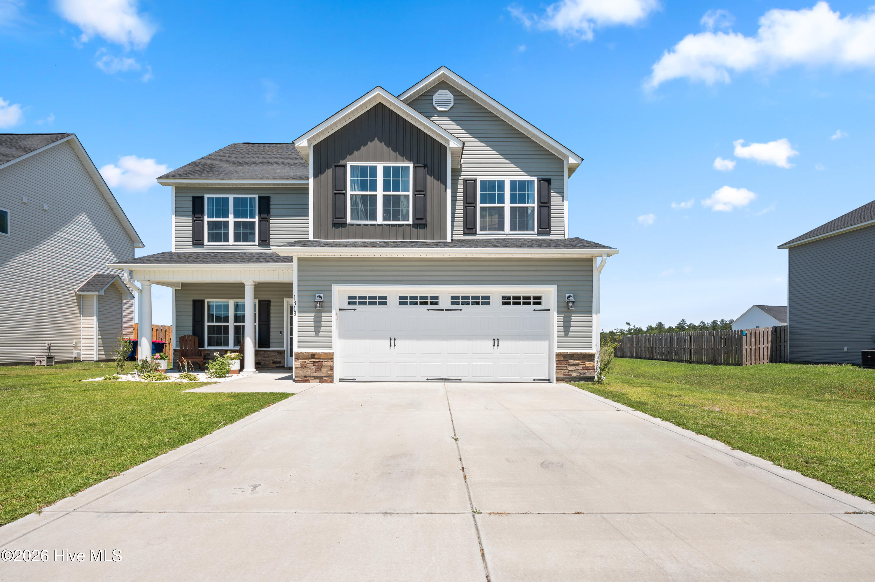 1818 Olde Towne Pointe Boulevard Property Photo 3