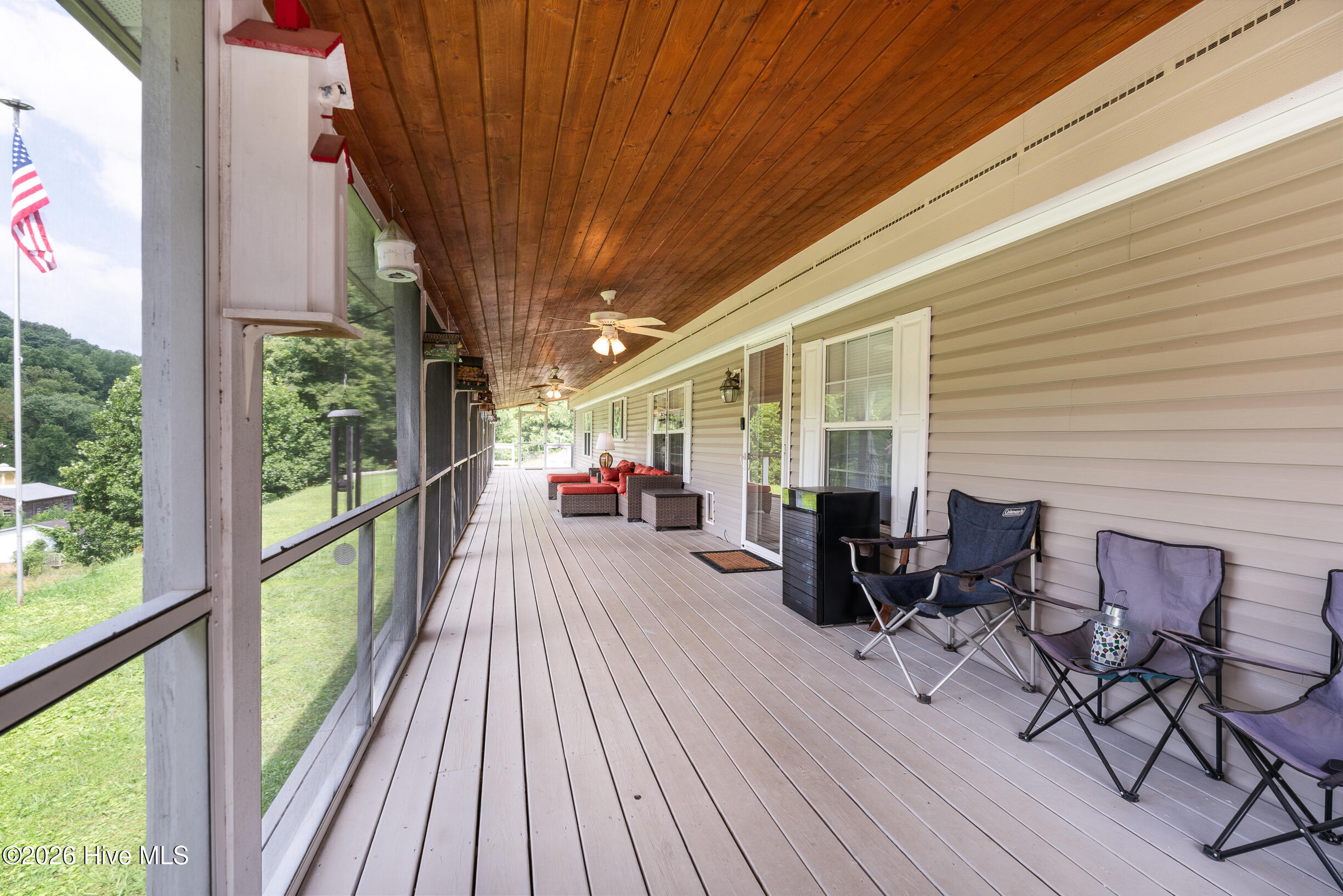 4122 Fairview Road Property Photo 8