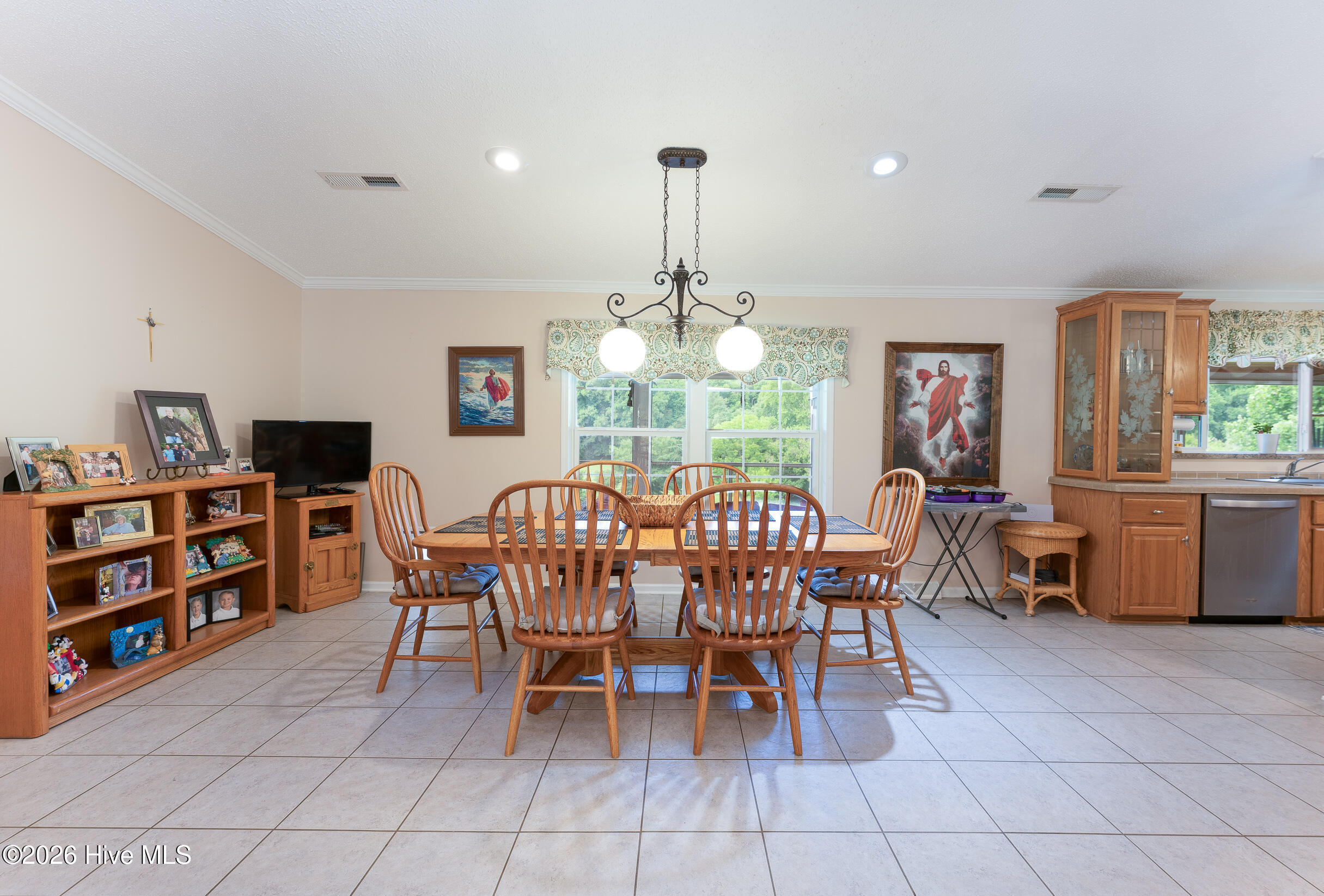 4122 Fairview Road Property Photo 11