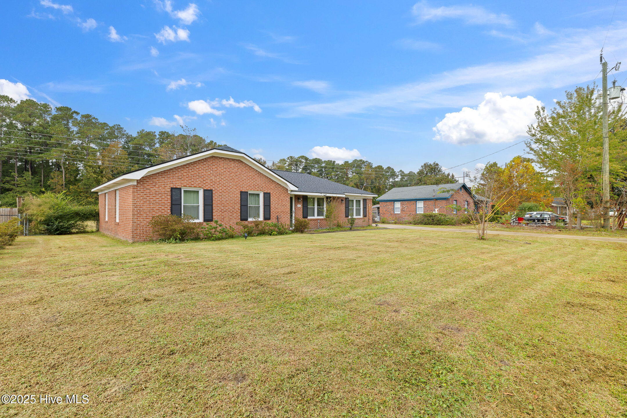 805 Spring Valley Road Property Photo 2