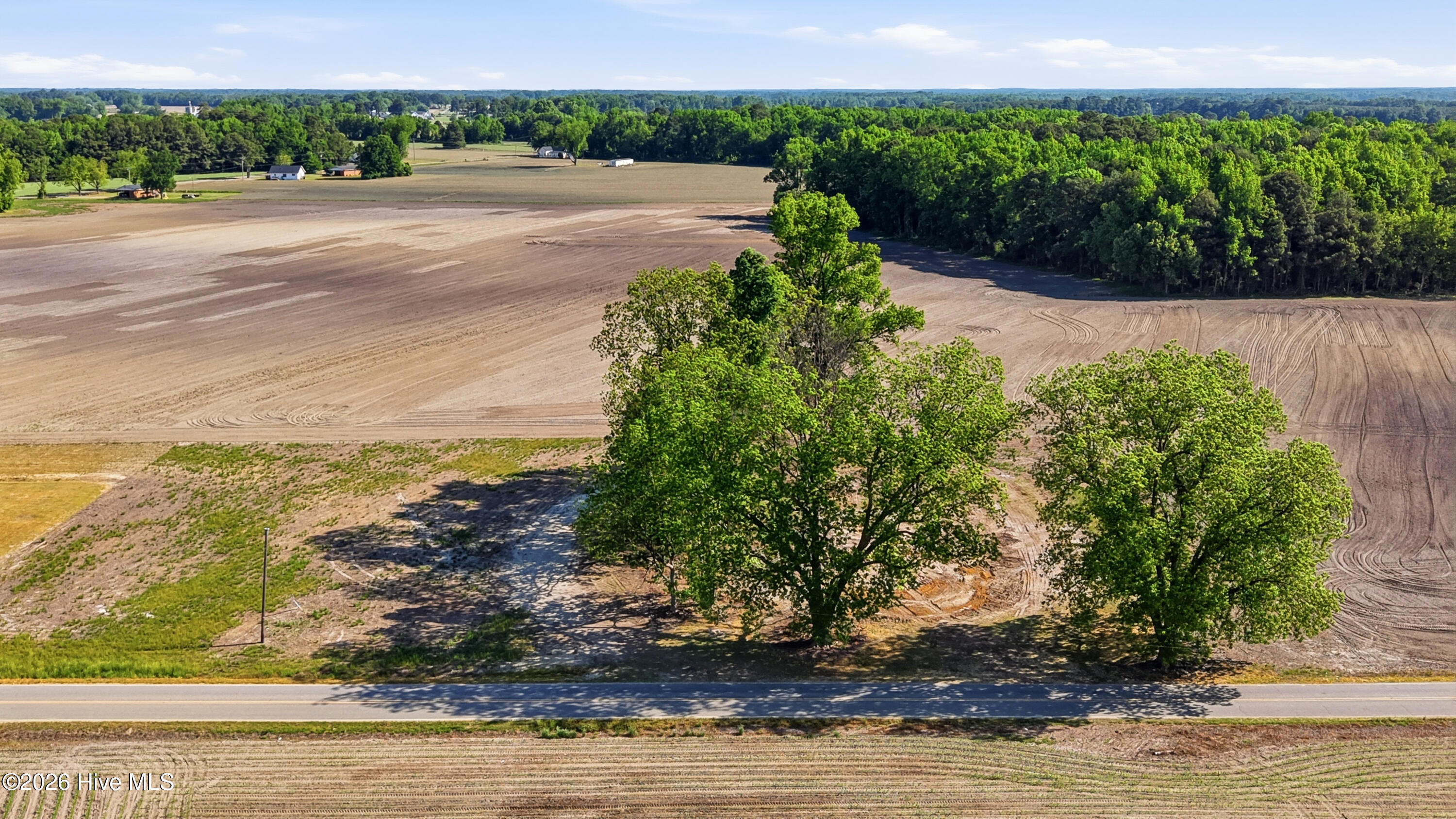 1152 Waller Road Property Photo 5