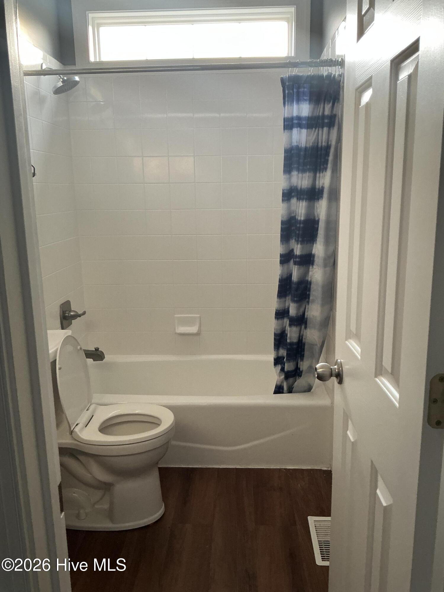 3832 Green Pastures W Property Photo 8
