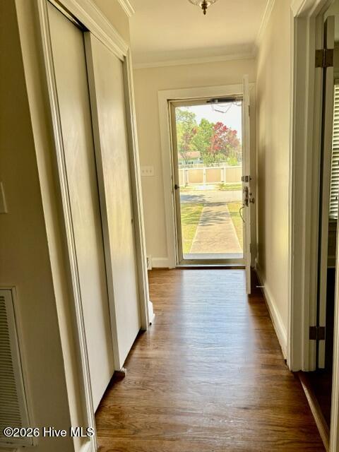 1000 Cameron Drive Property Photo 6