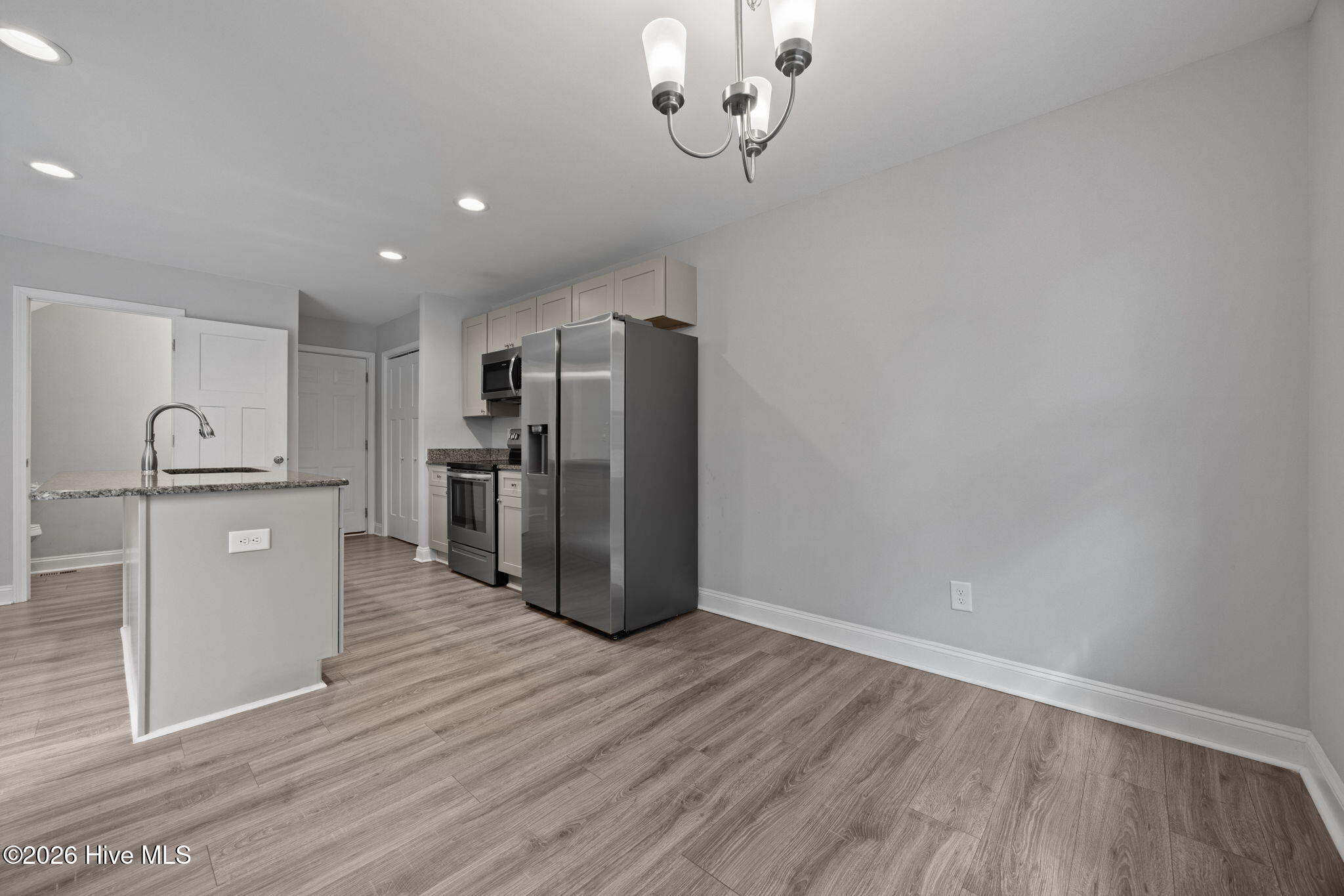 645 S Gaines Street Property Photo 17