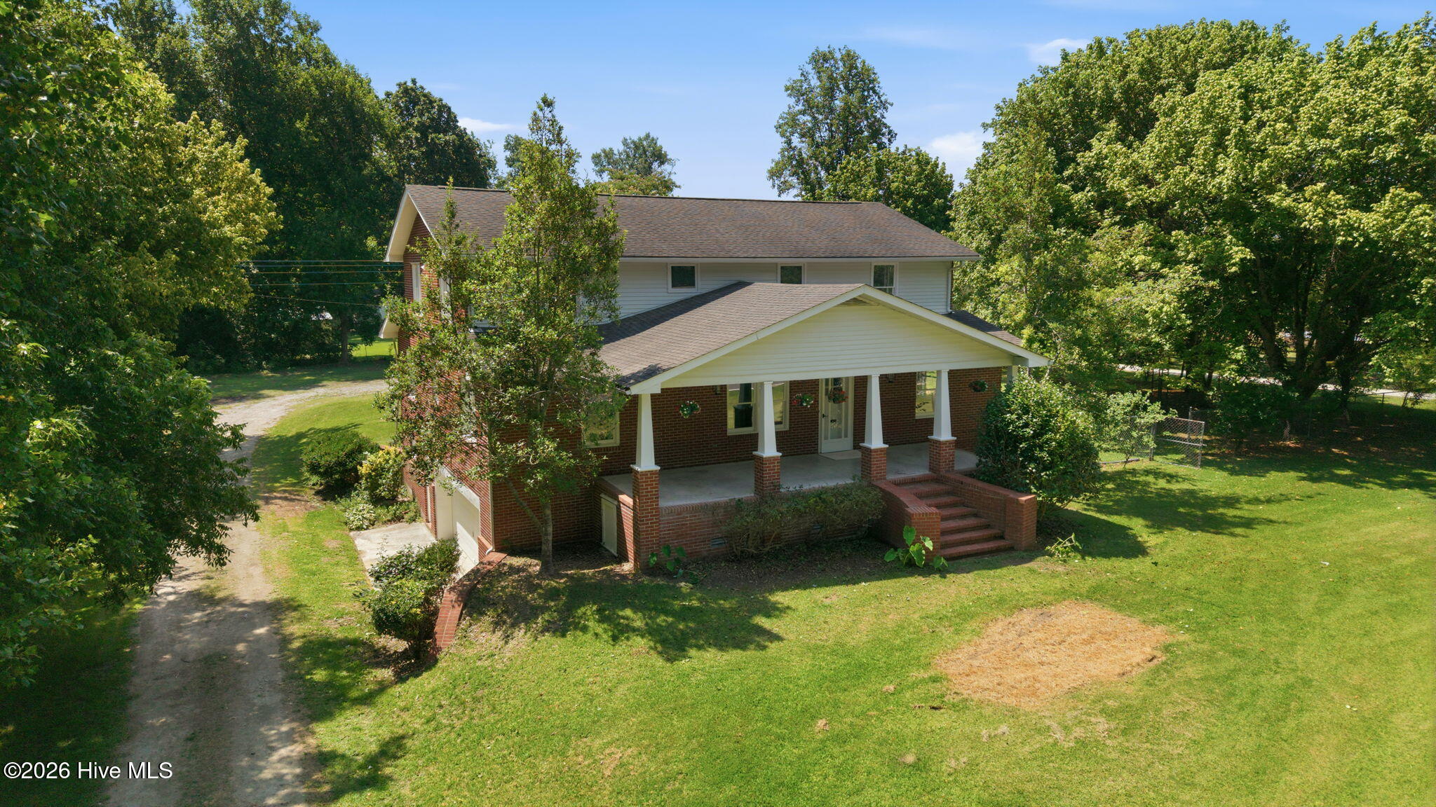 581 Post Road Property Photo 1