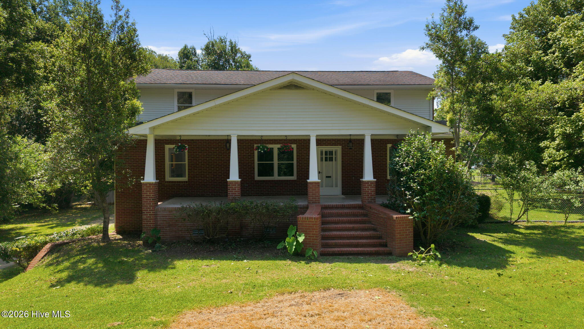 581 Post Road Property Photo 2
