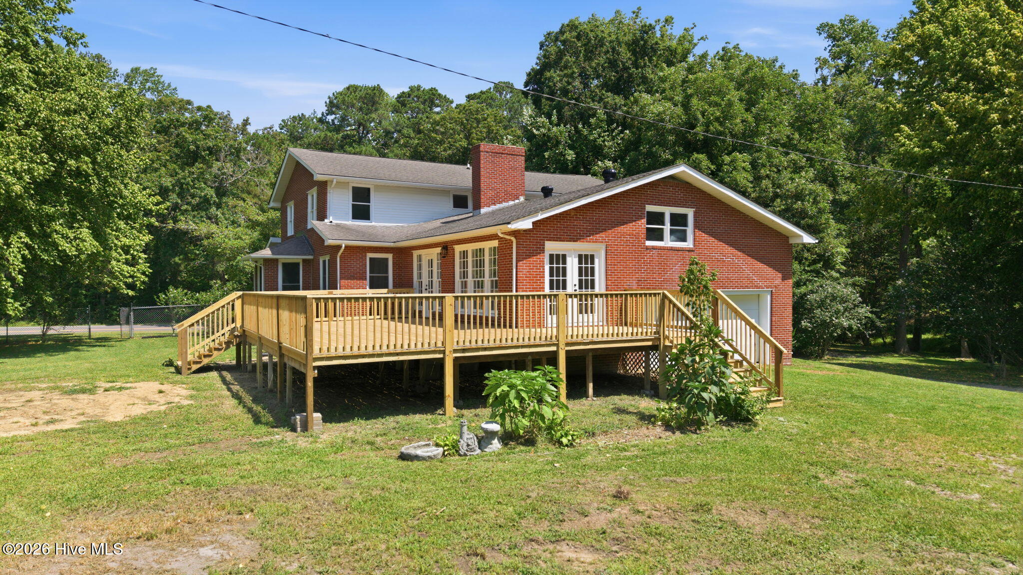 581 Post Road Property Photo 8